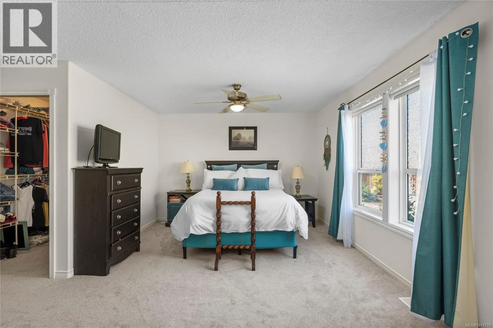 3954 Magnolia Dr