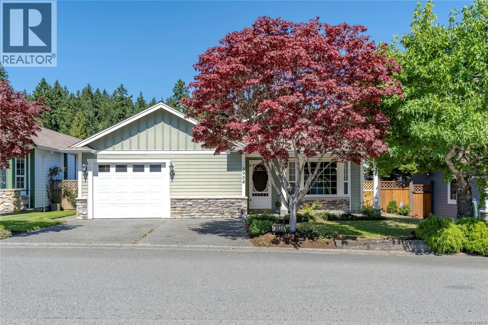 3954 Magnolia Dr