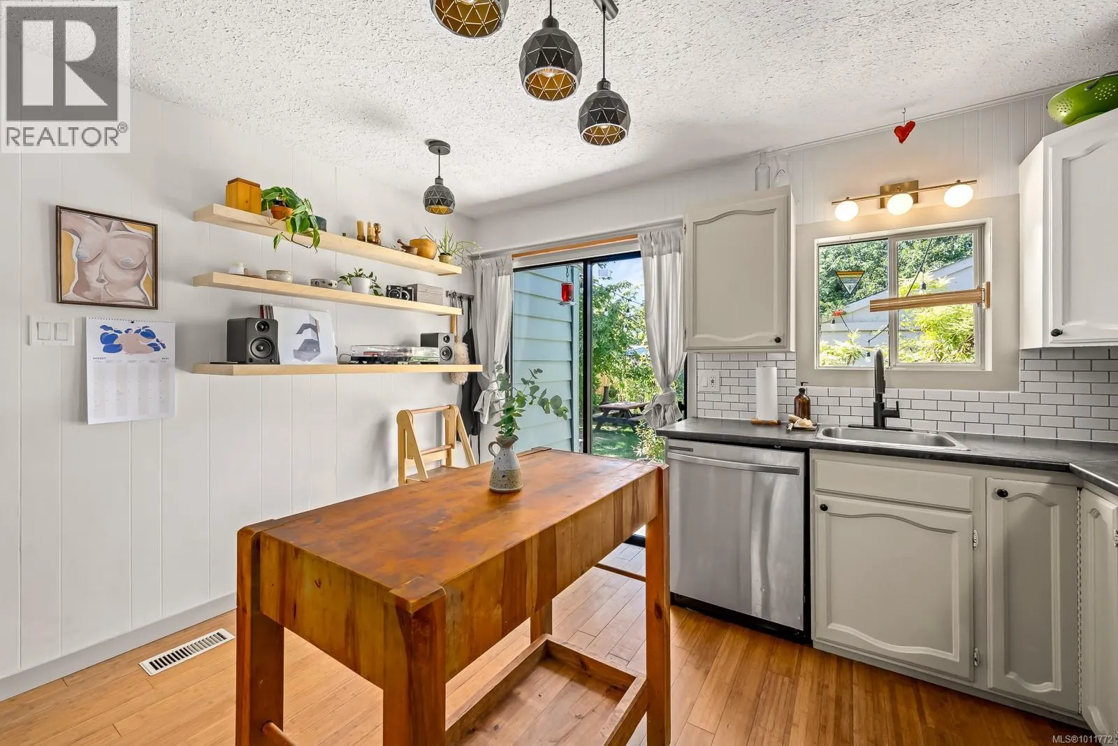 1261 14th St