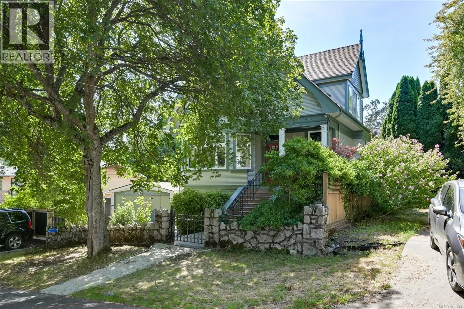 1609 Gladstone Ave