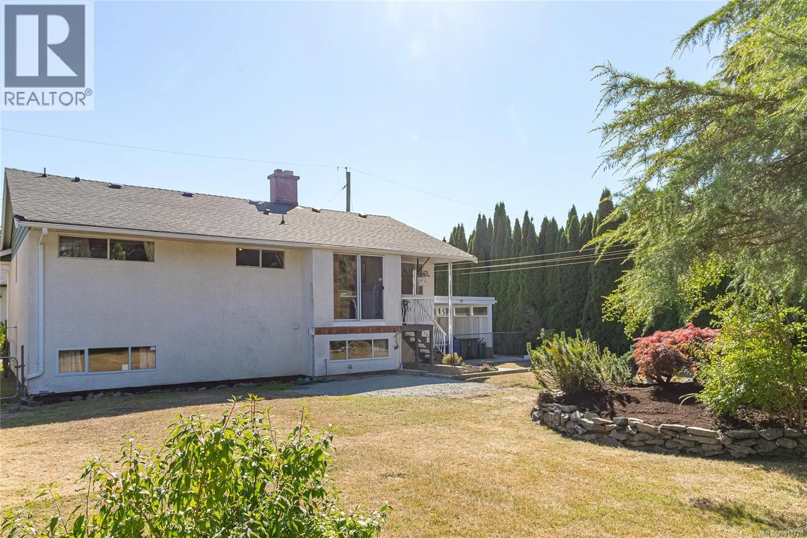 9992 Daniel St