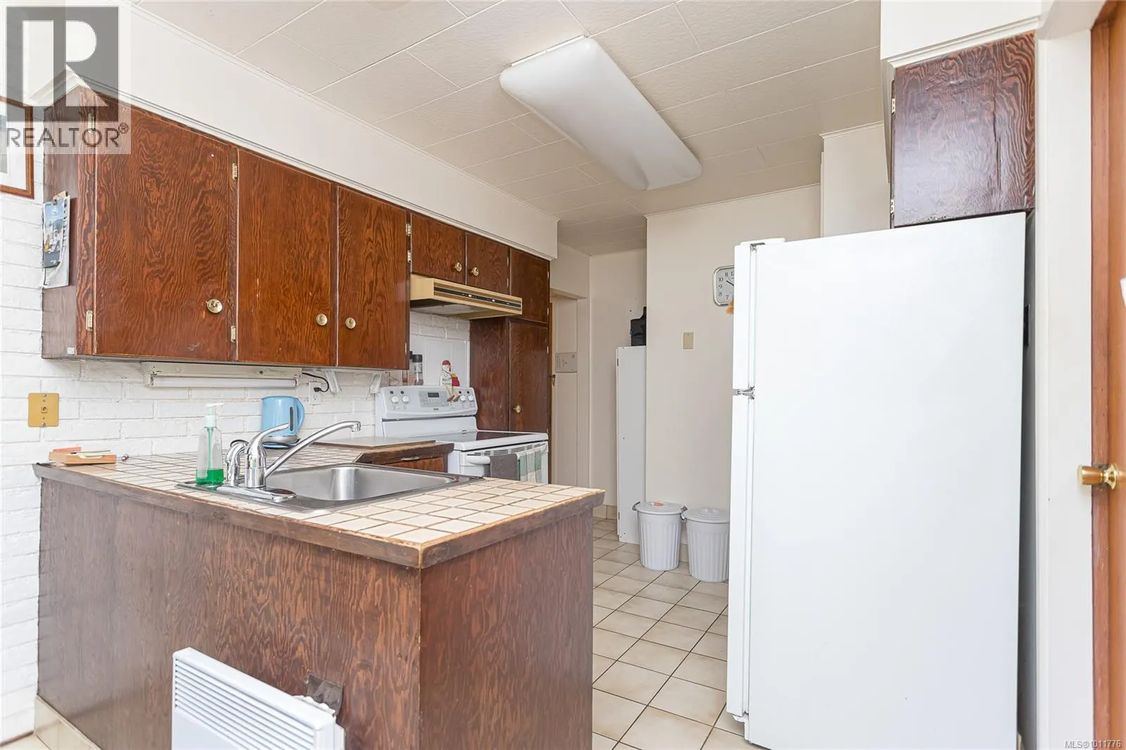 9992 Daniel St
