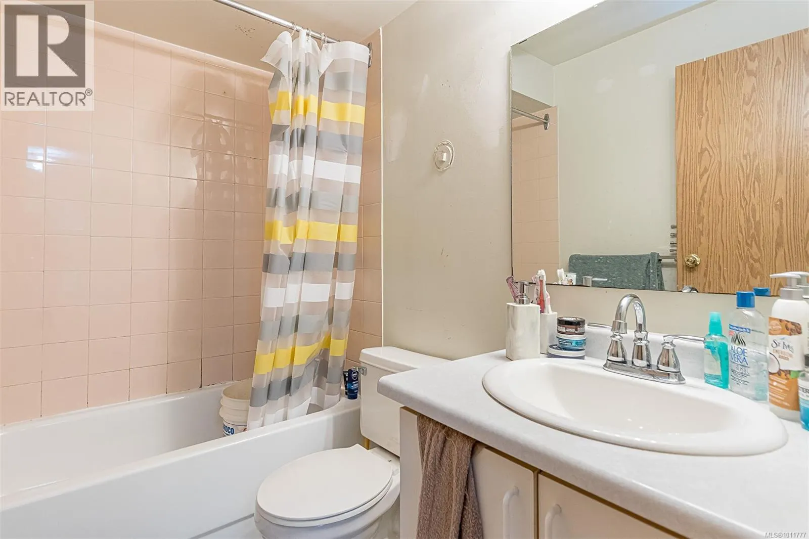 101 3215 Cowichan Lake Rd