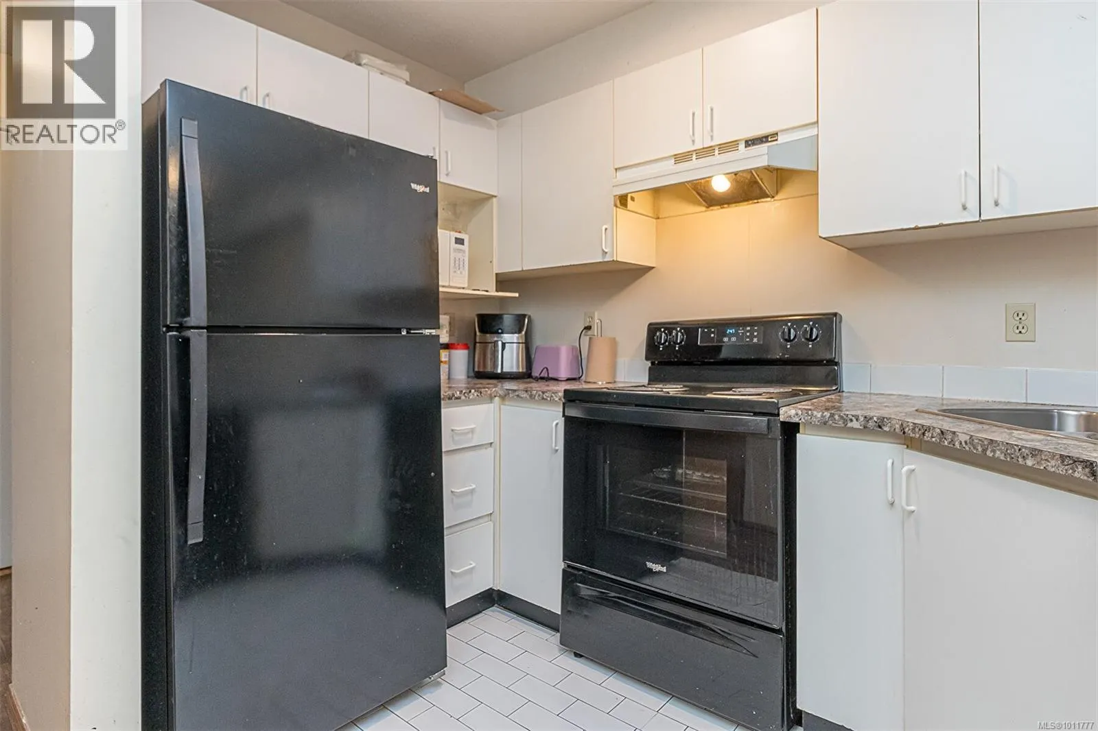 101 3215 Cowichan Lake Rd