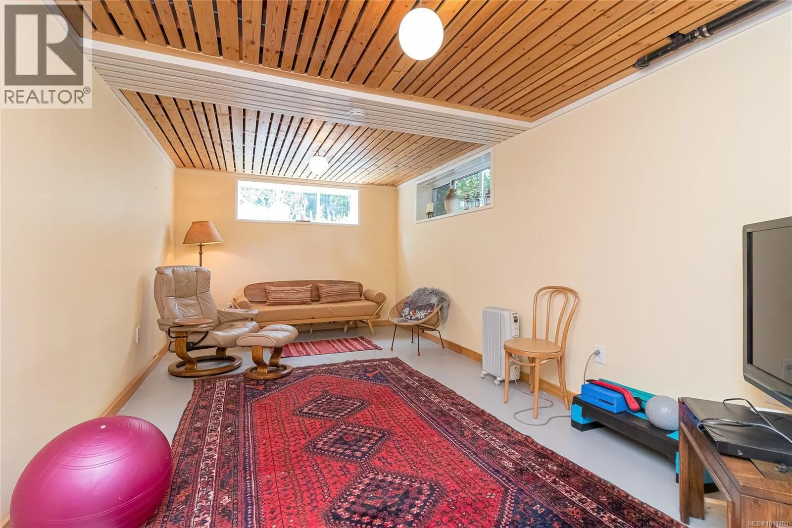 2195 Ferndale Rd