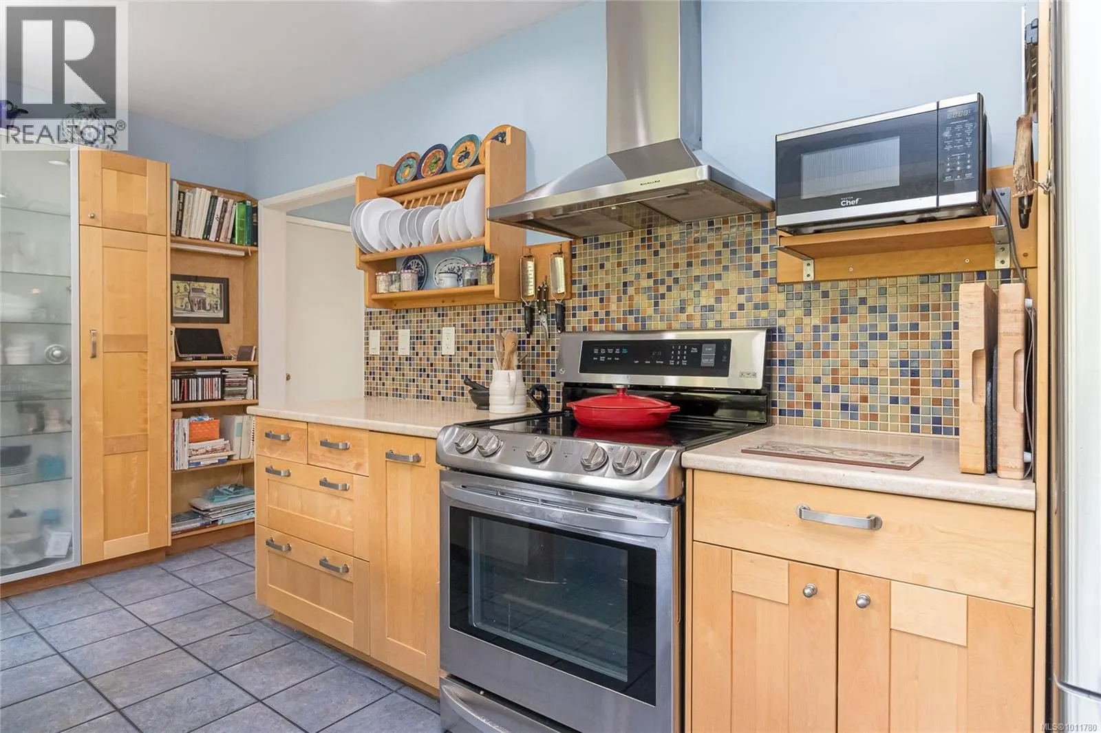 2195 Ferndale Rd
