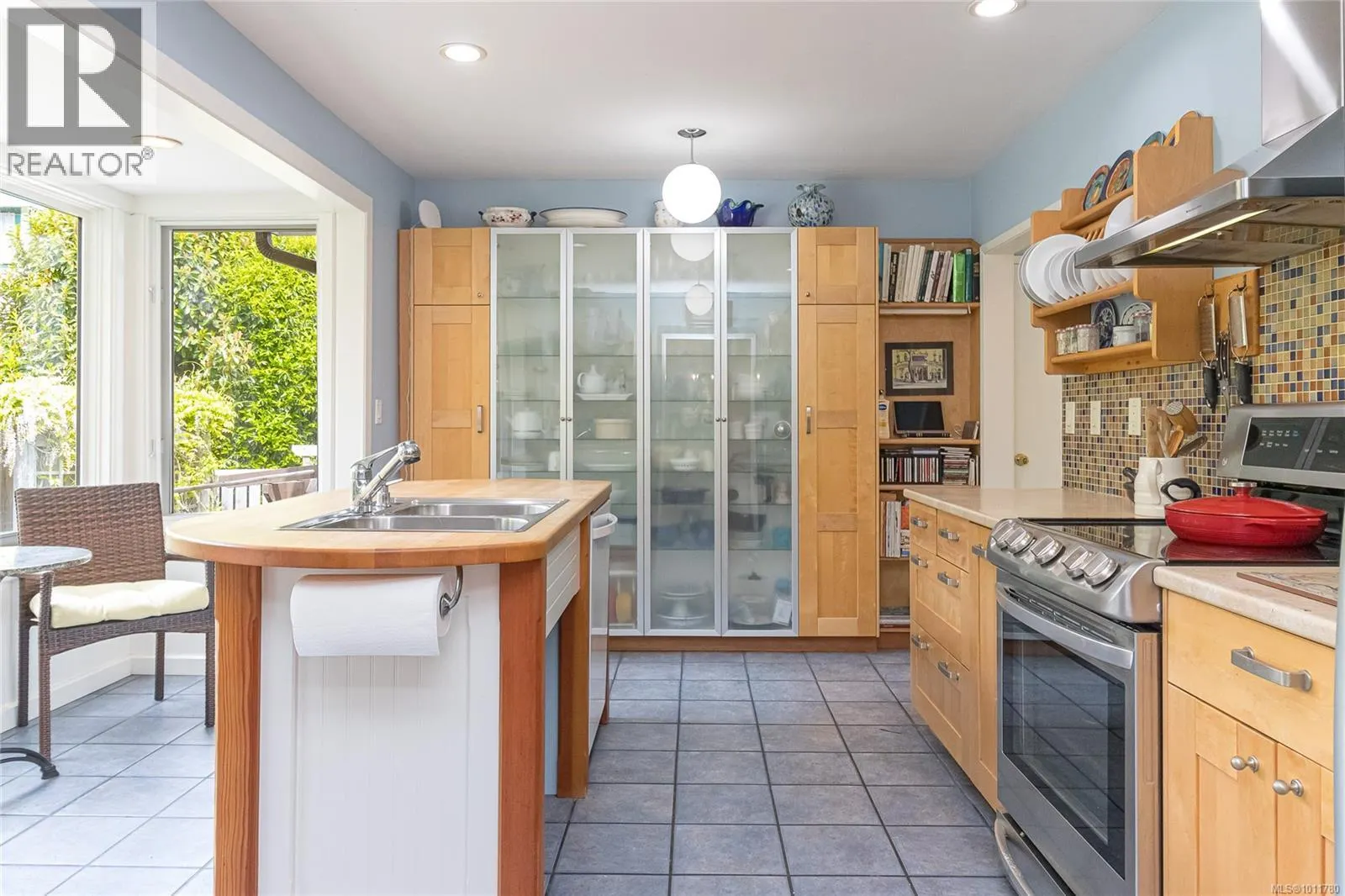 2195 Ferndale Rd