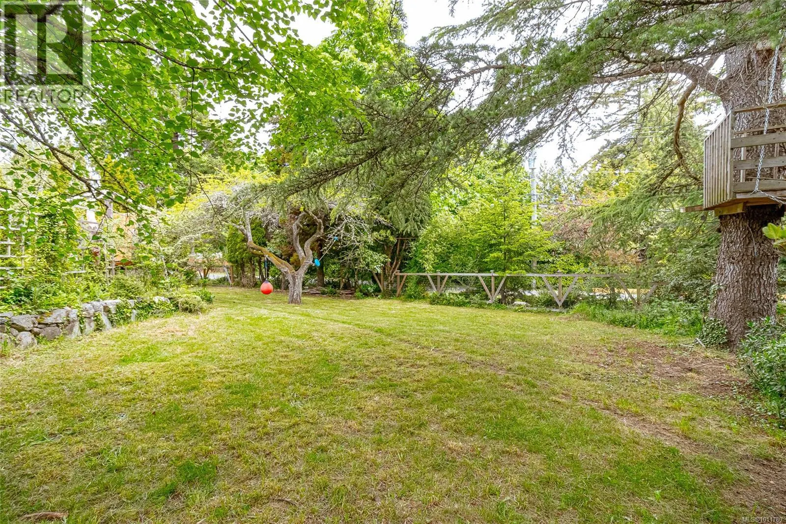 2195 Ferndale Rd