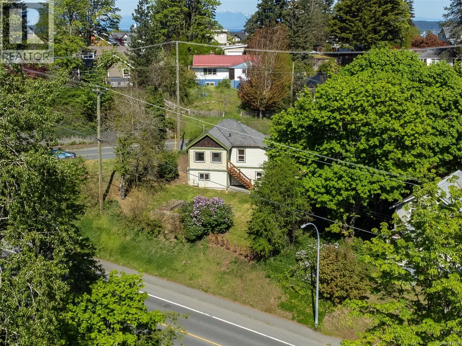 309 Pine St