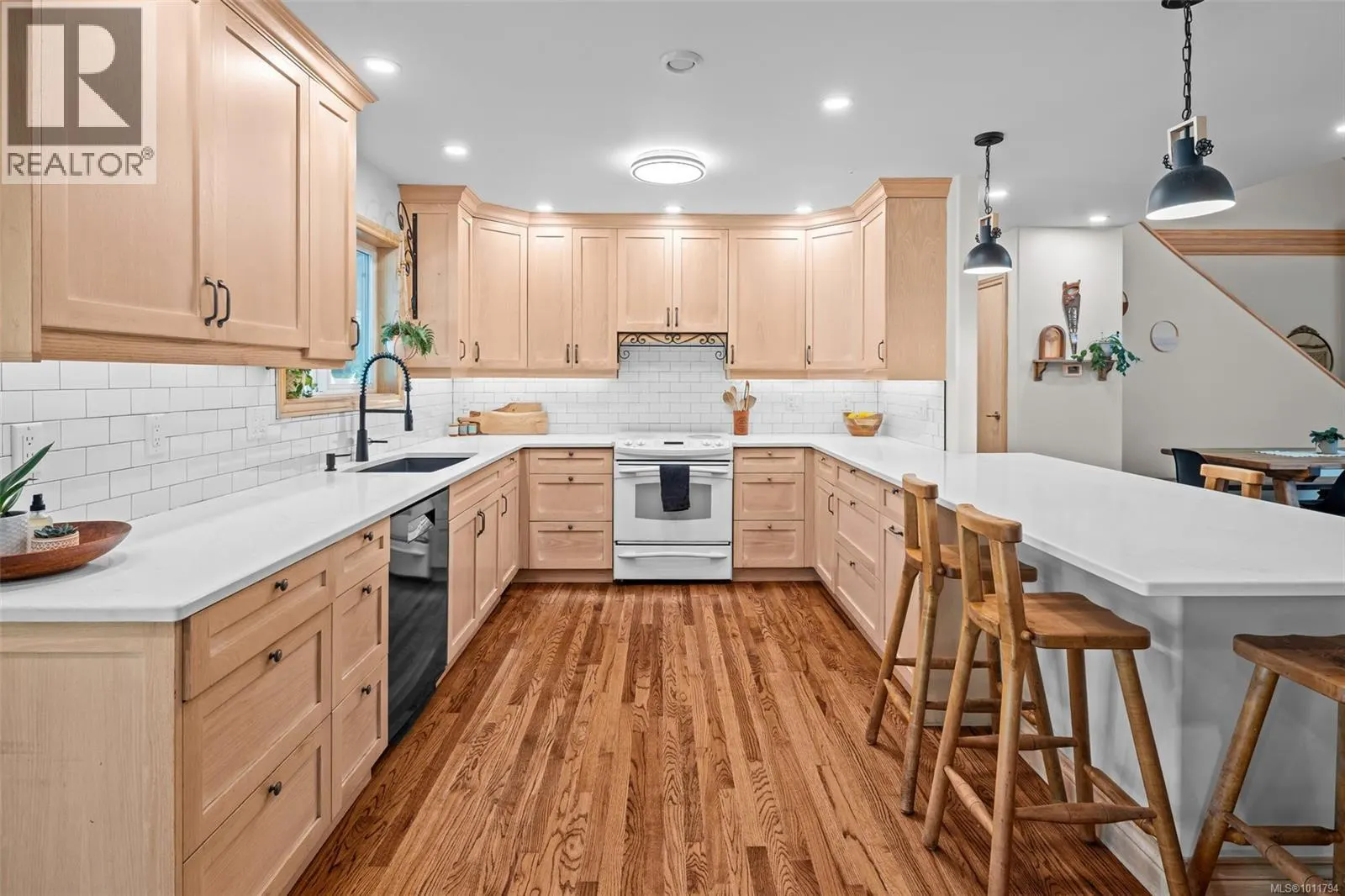 2845 Woodhaven Rd