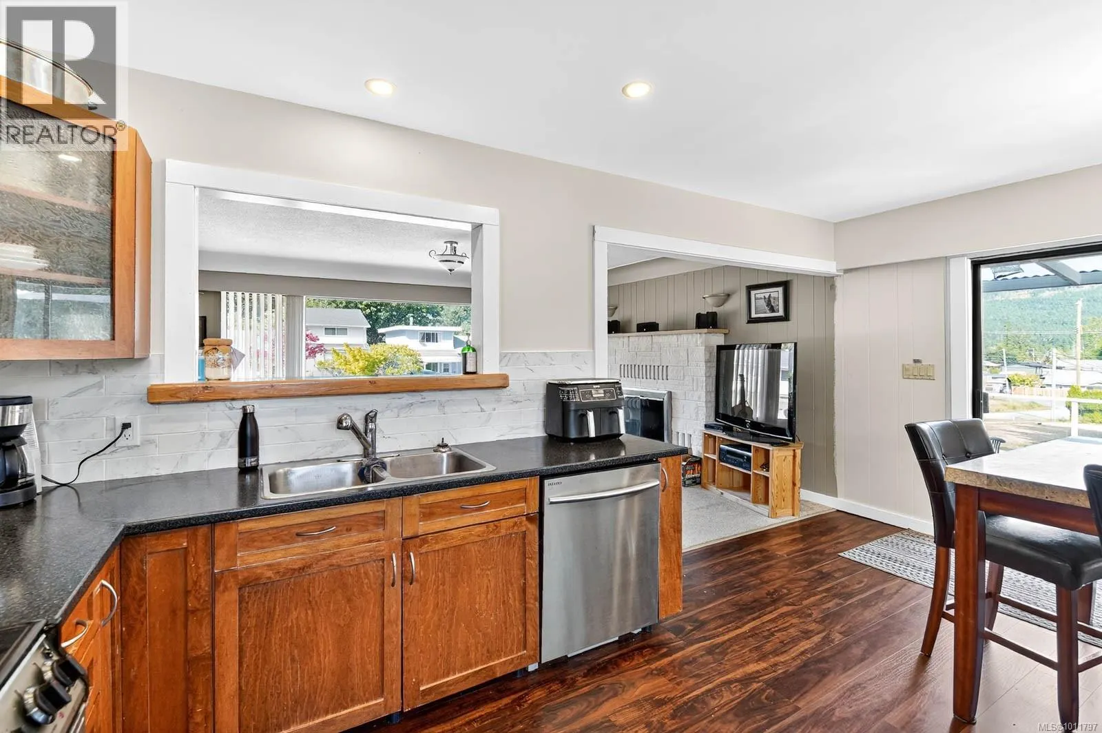 3764 Bexley Rd