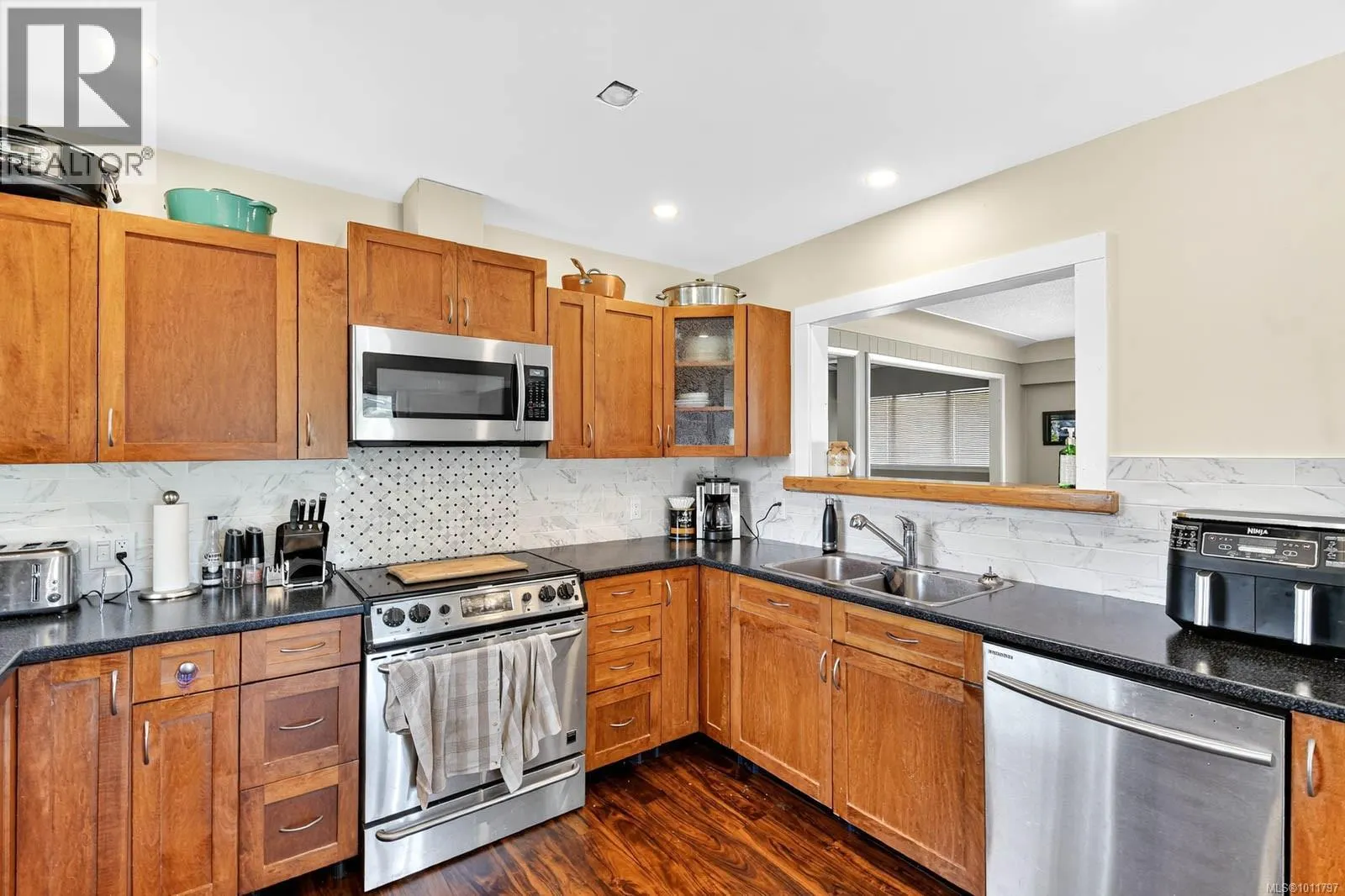 3764 Bexley Rd
