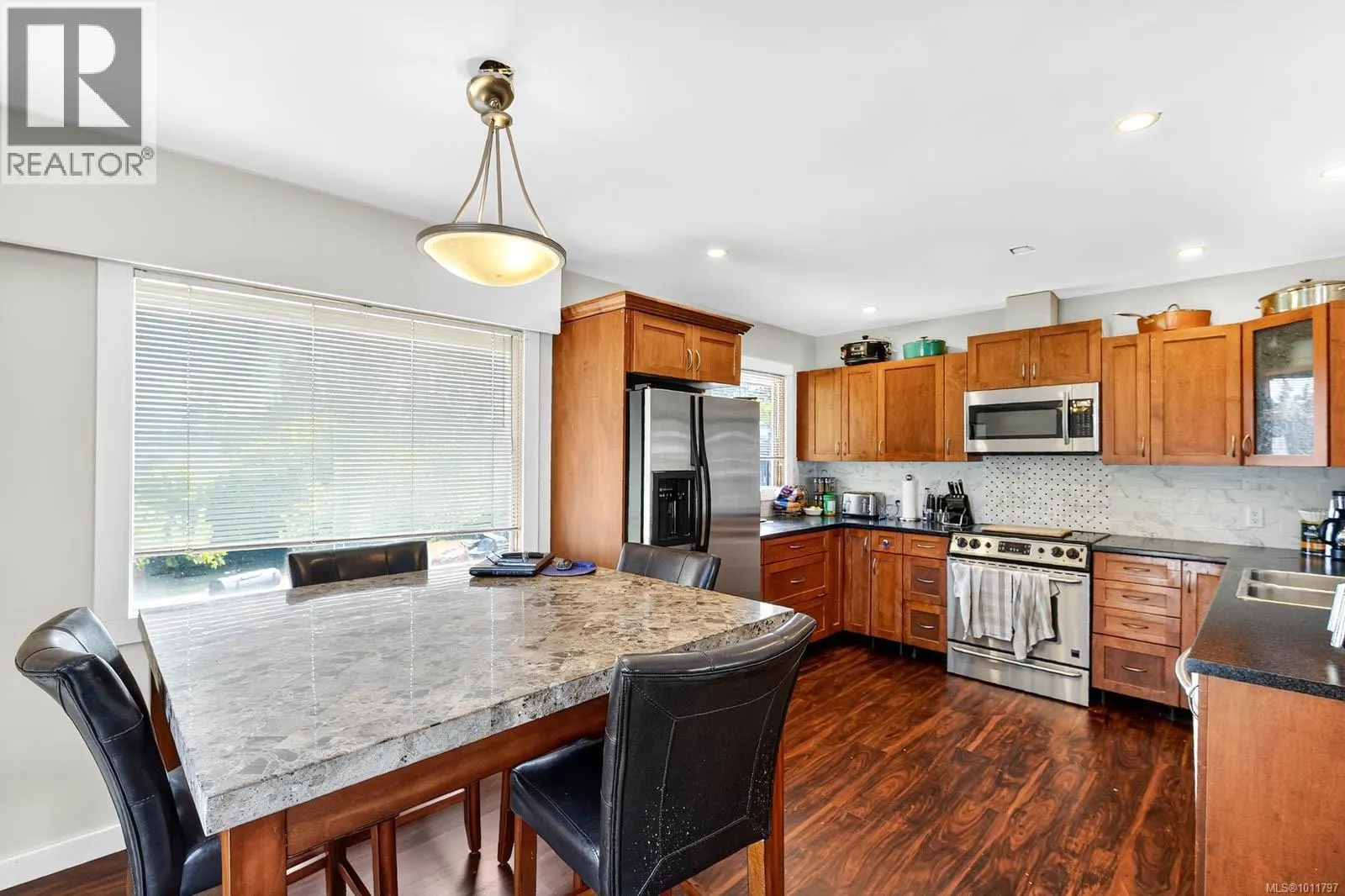 3764 Bexley Rd