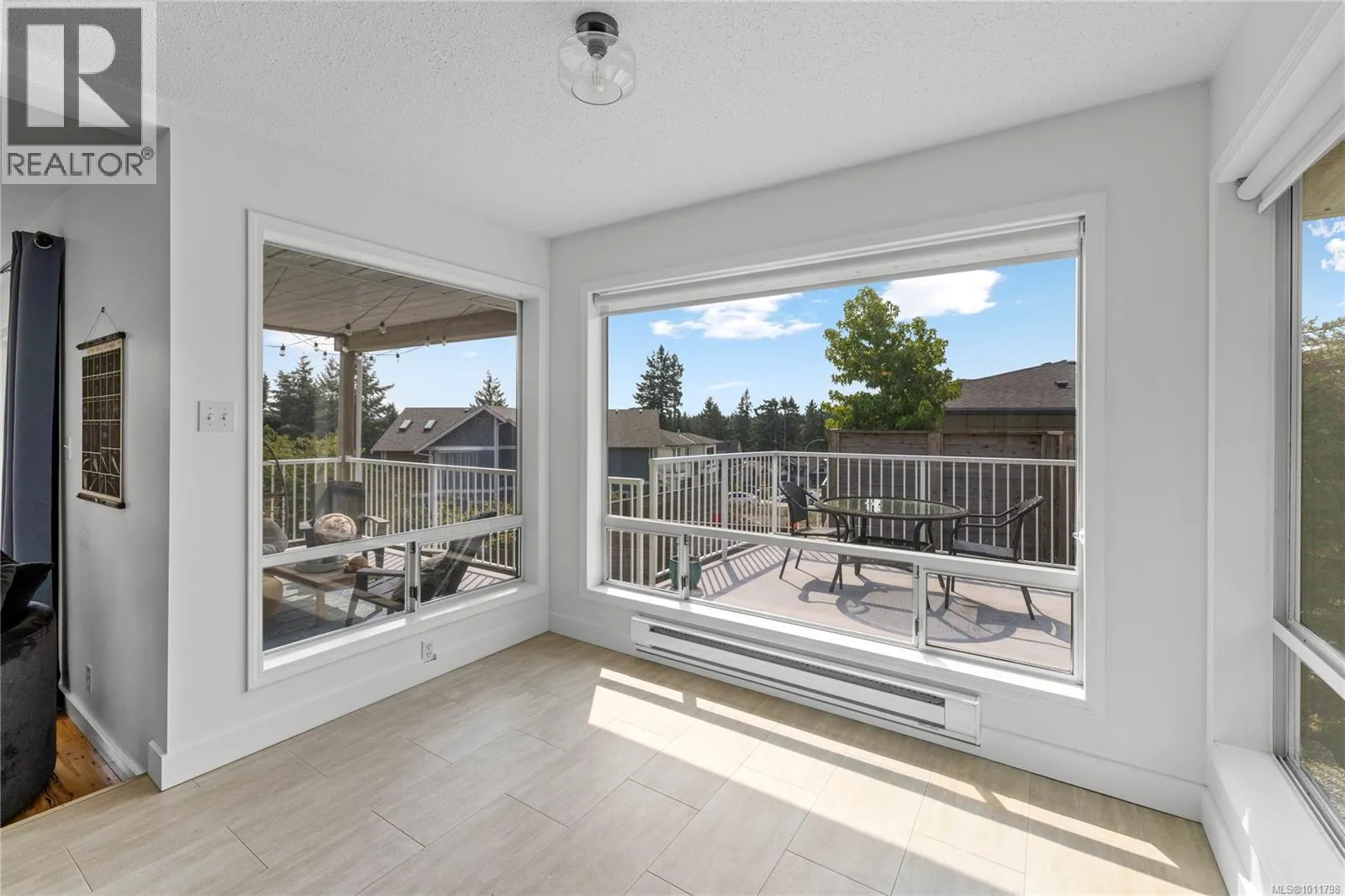 208 SCARBOROUGH Pl