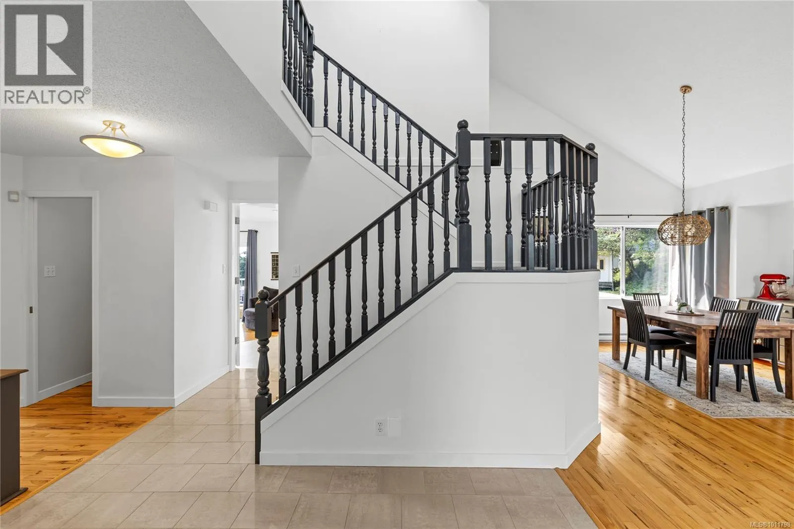 208 SCARBOROUGH Pl