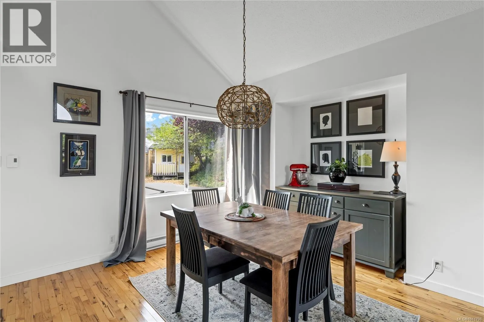 208 SCARBOROUGH Pl