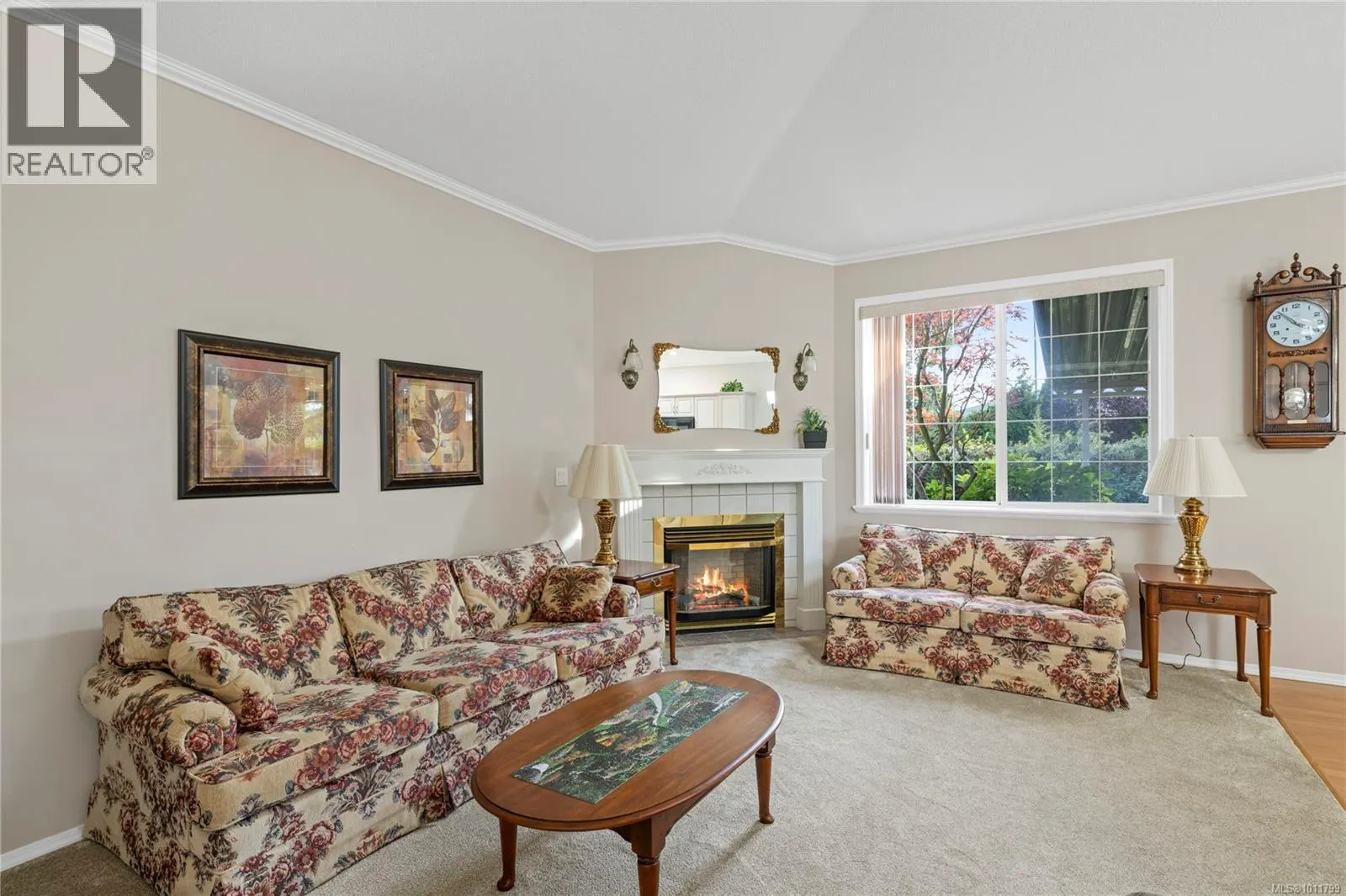 6144 Saturna Ave