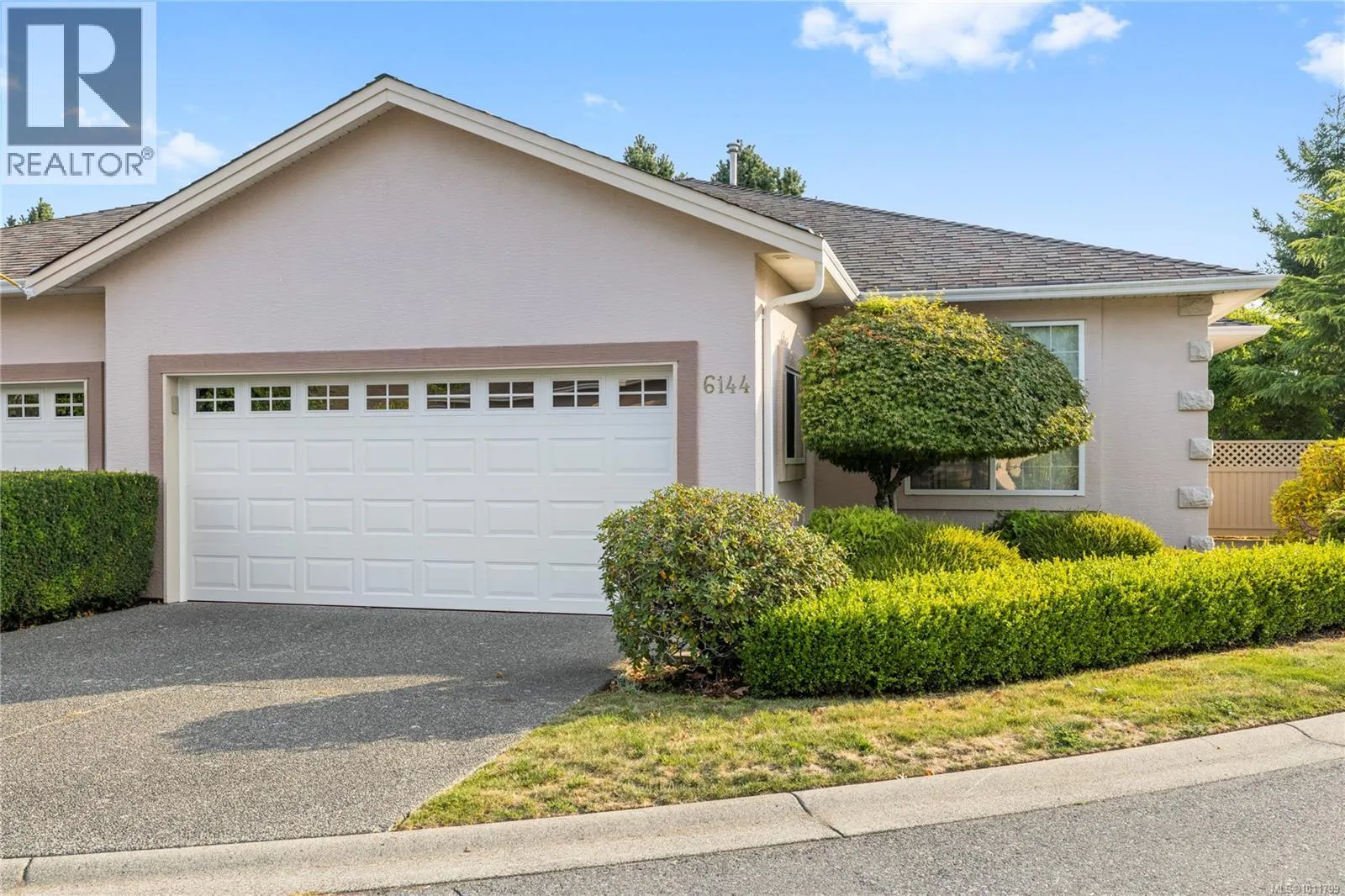 6144 Saturna Ave