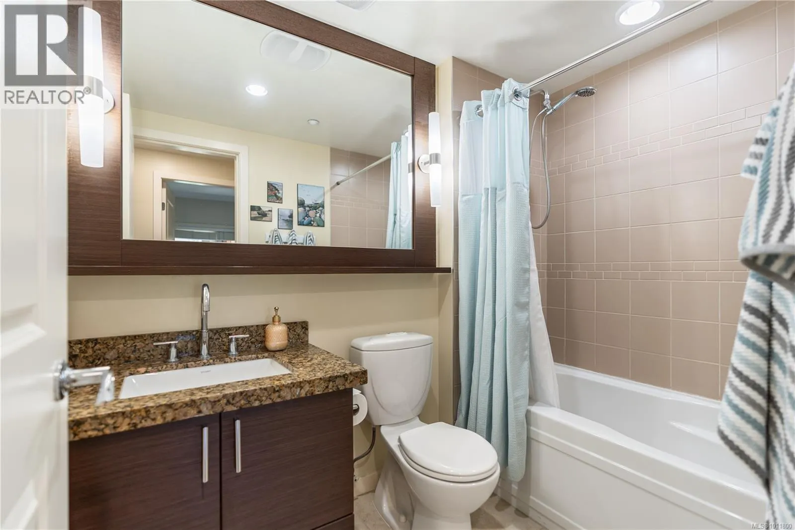 310 1400 Lynburne Pl