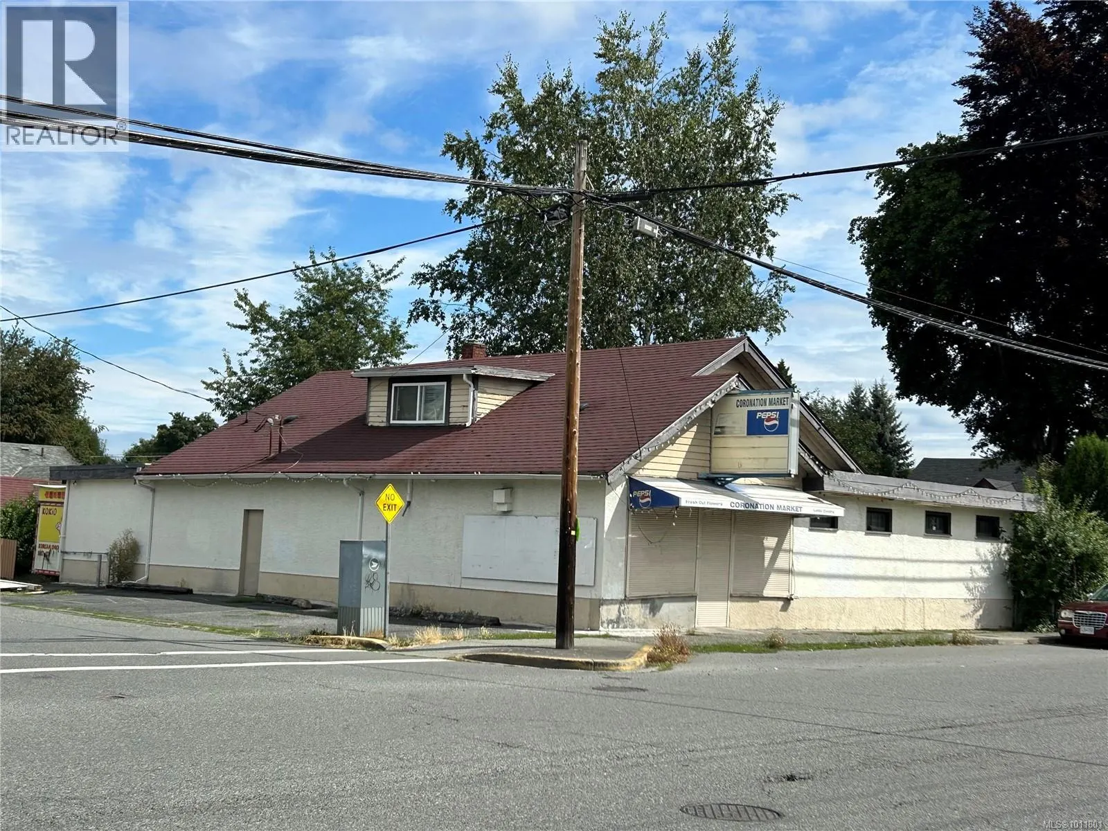 607 Coronation Ave