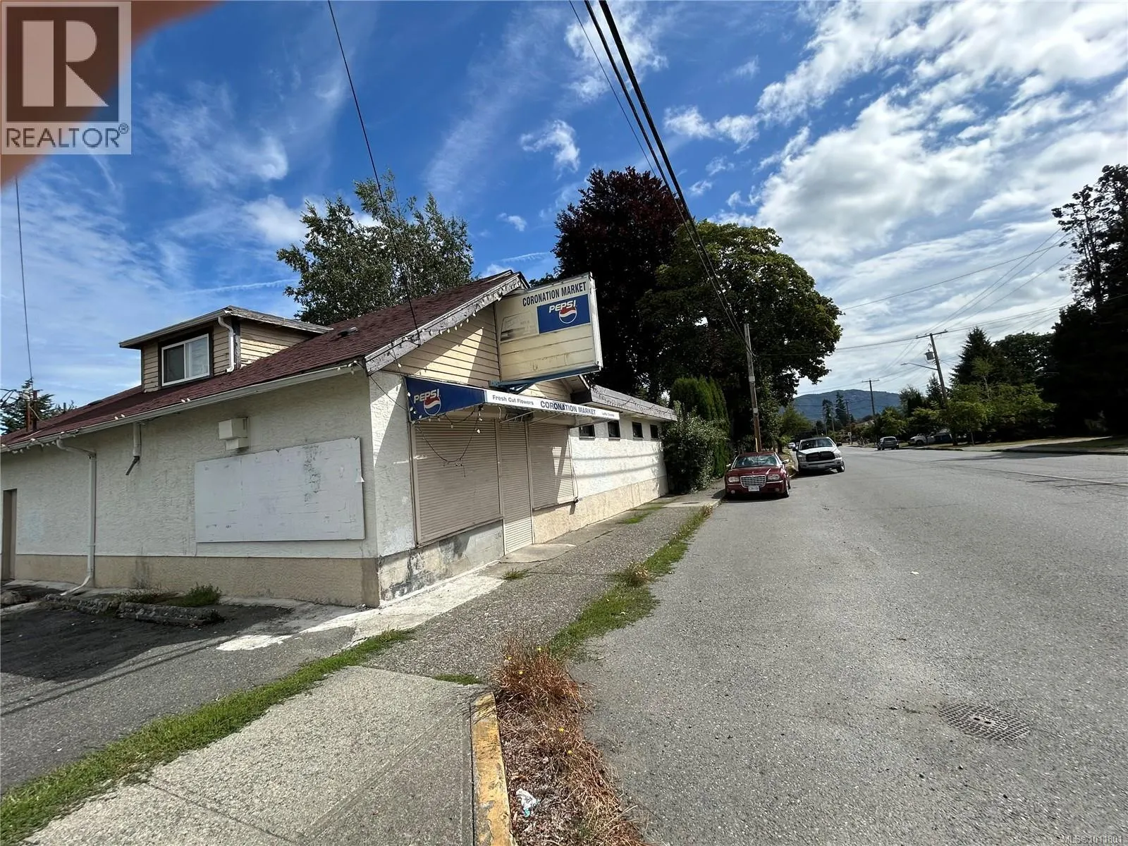 607 Coronation Ave