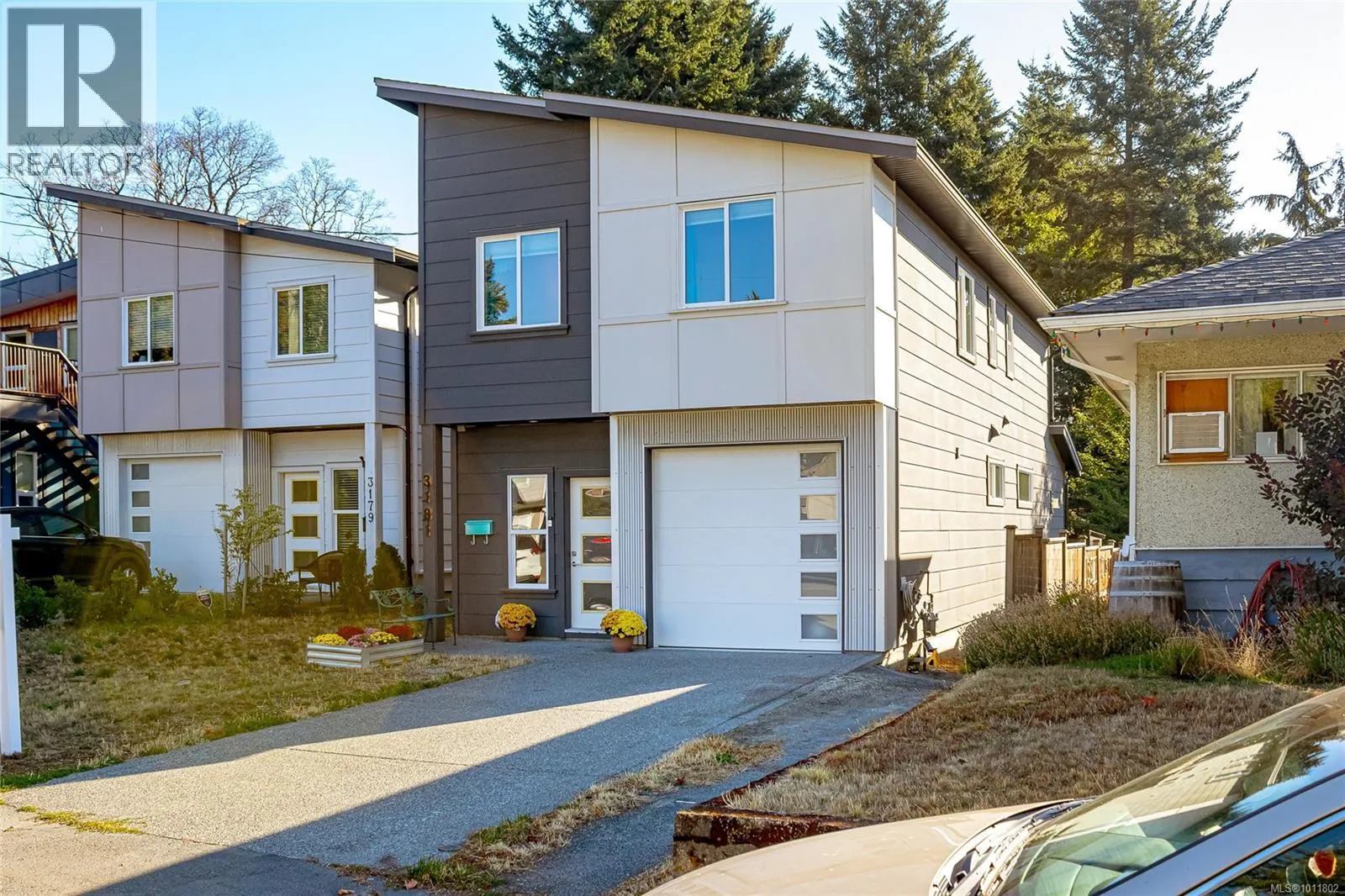 3181 Ayton Pl