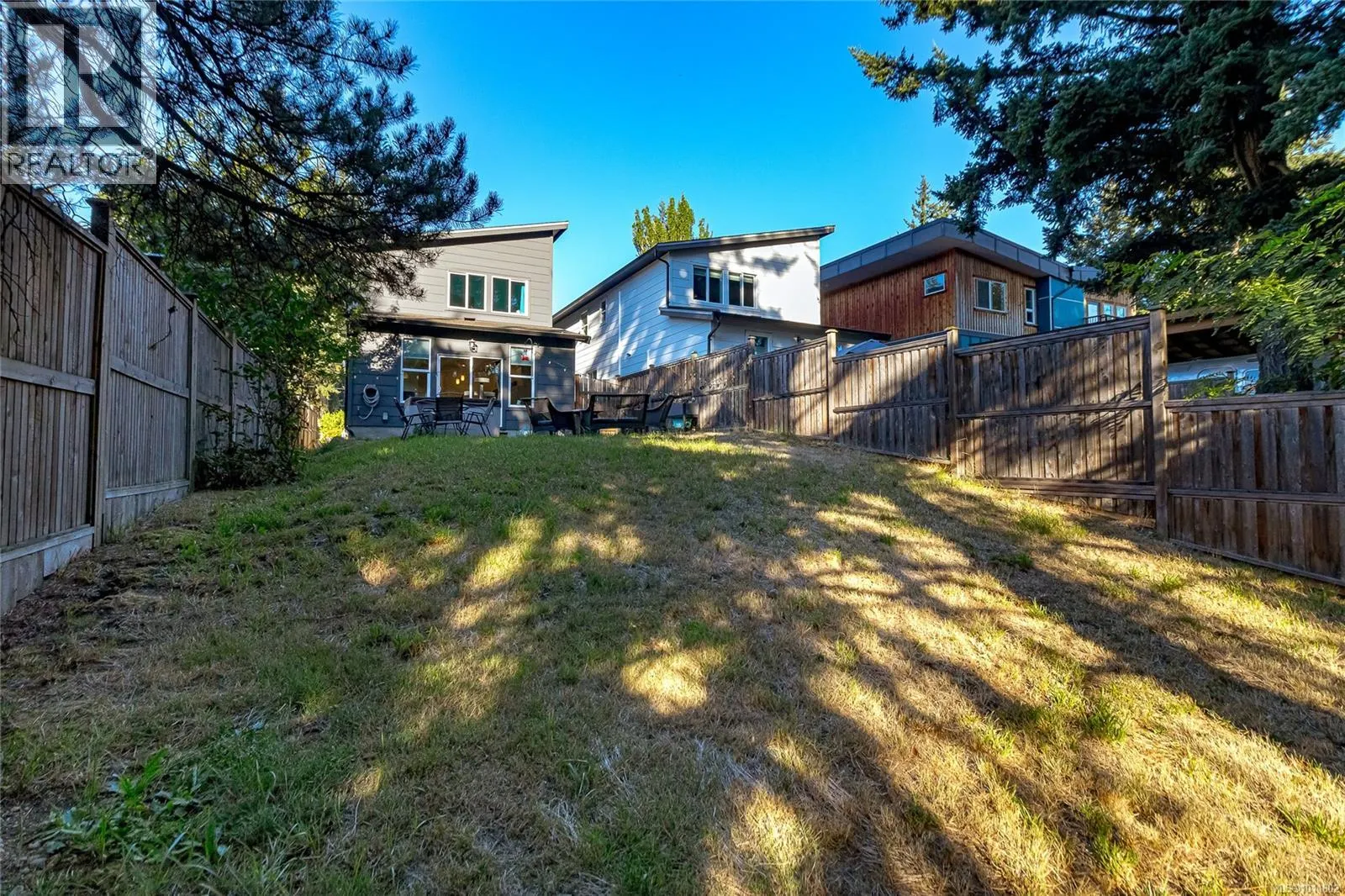 3181 Ayton Pl