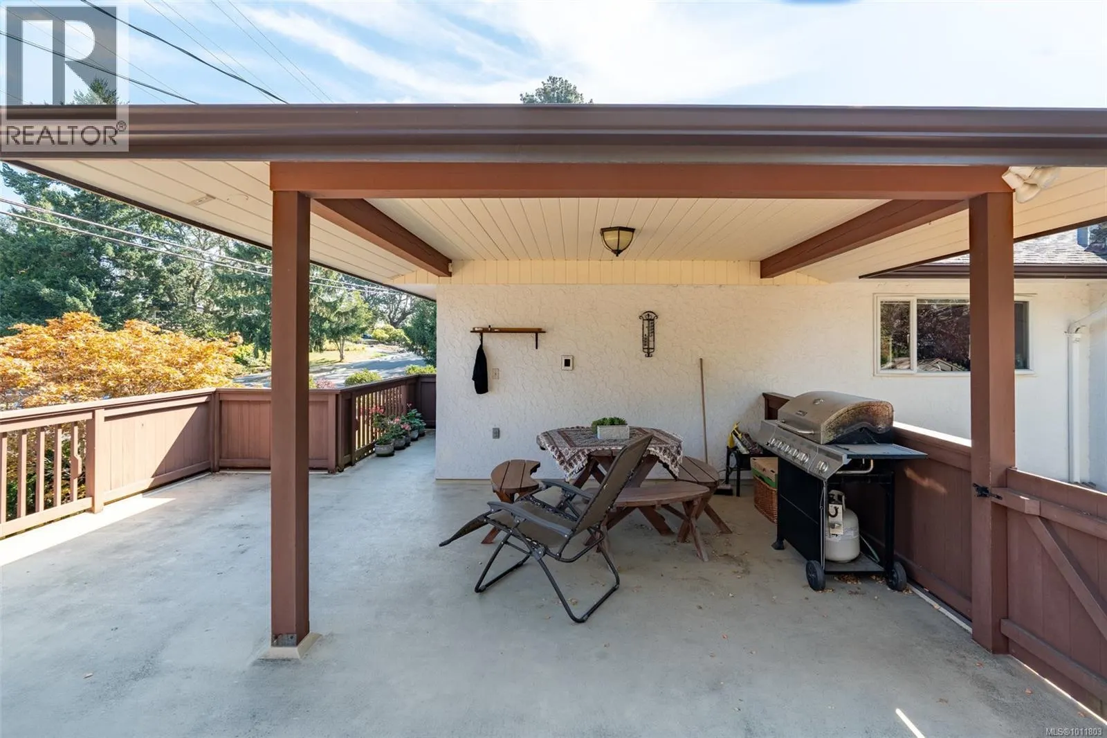 3940 Oakdale Pl