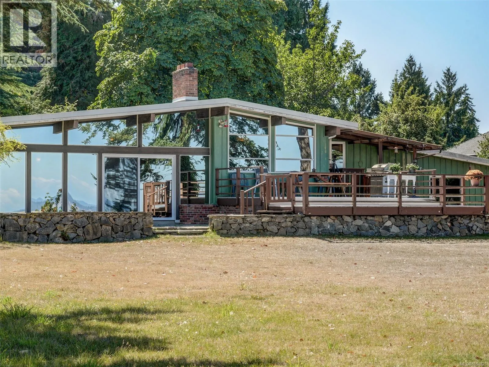 4598 Torquay Dr