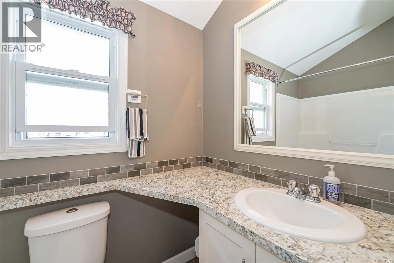 156 3042 River Rd