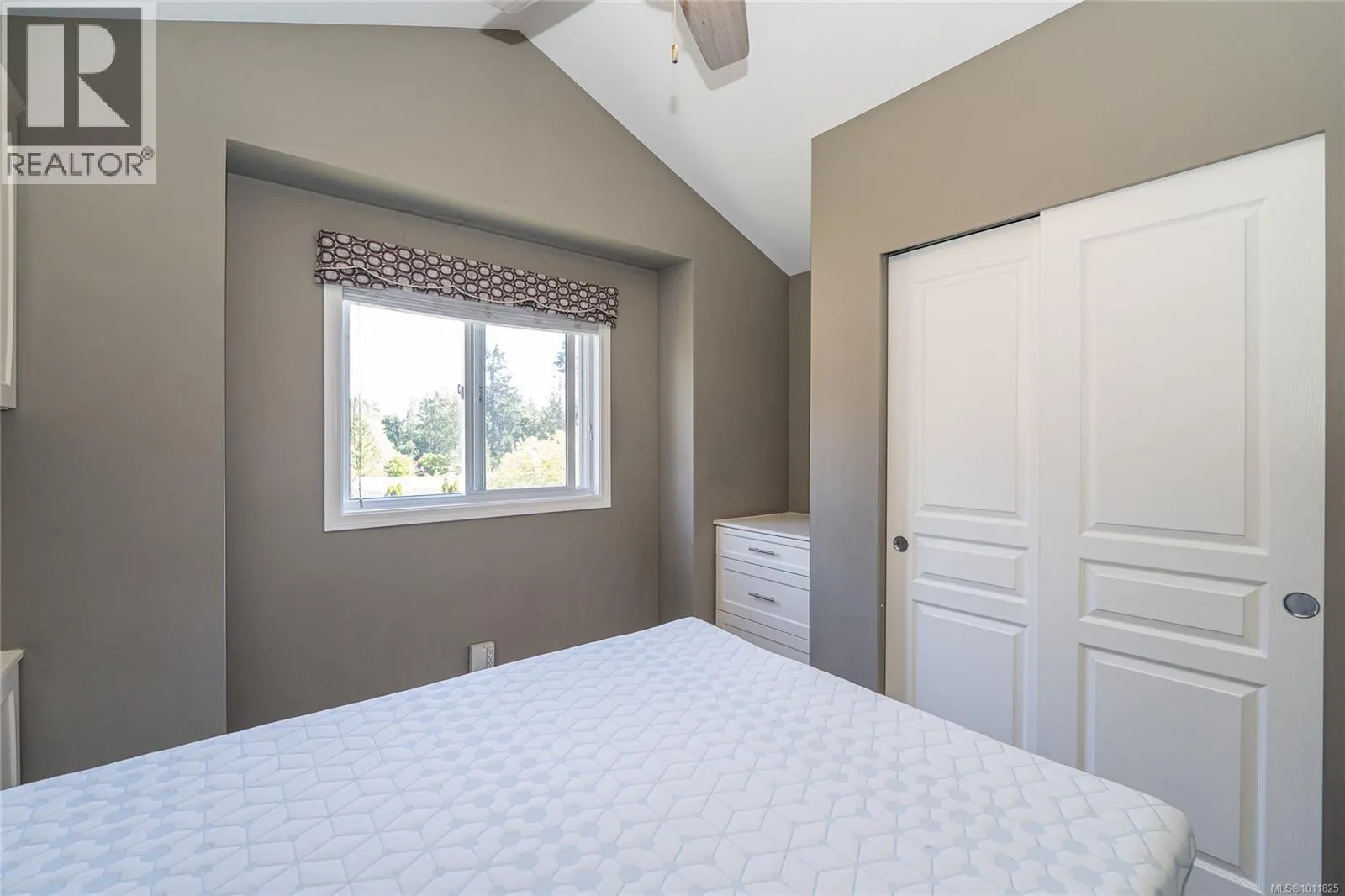 156 3042 River Rd