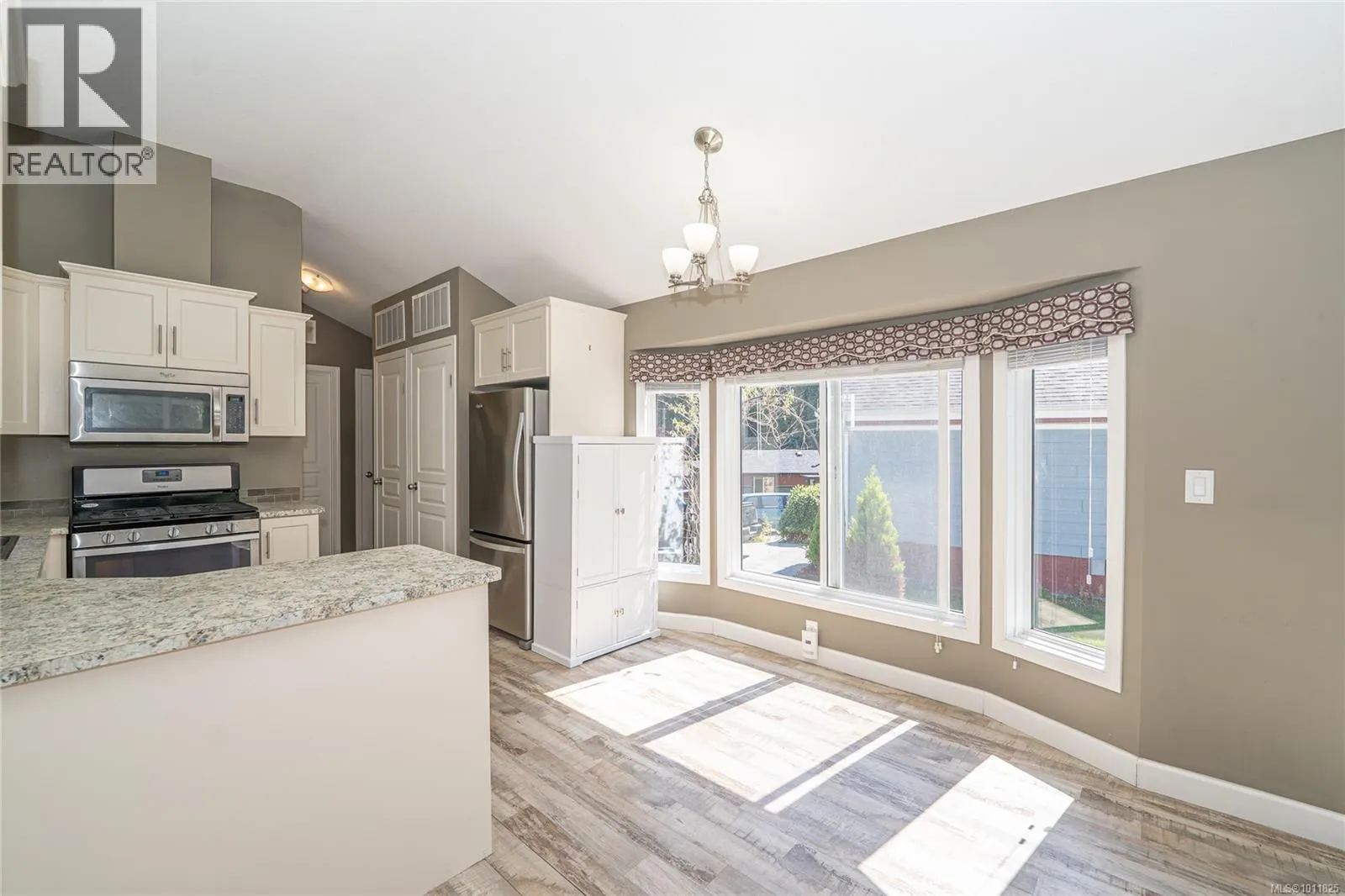 156 3042 River Rd