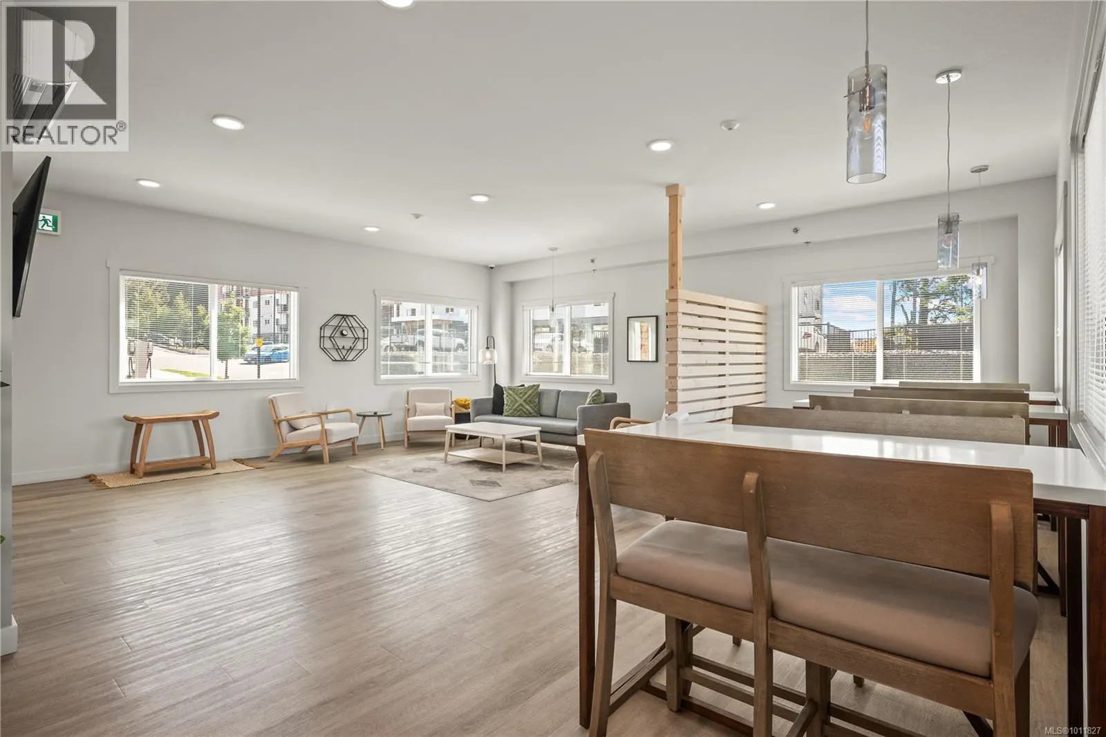 312 4810 Cedar Ridge Pl