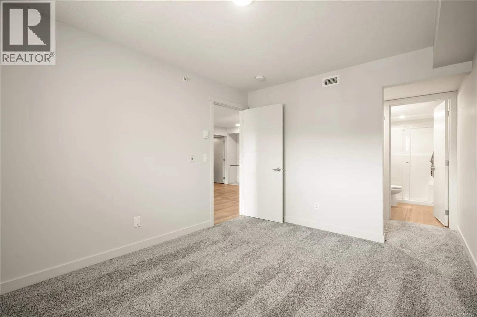 312 4810 Cedar Ridge Pl