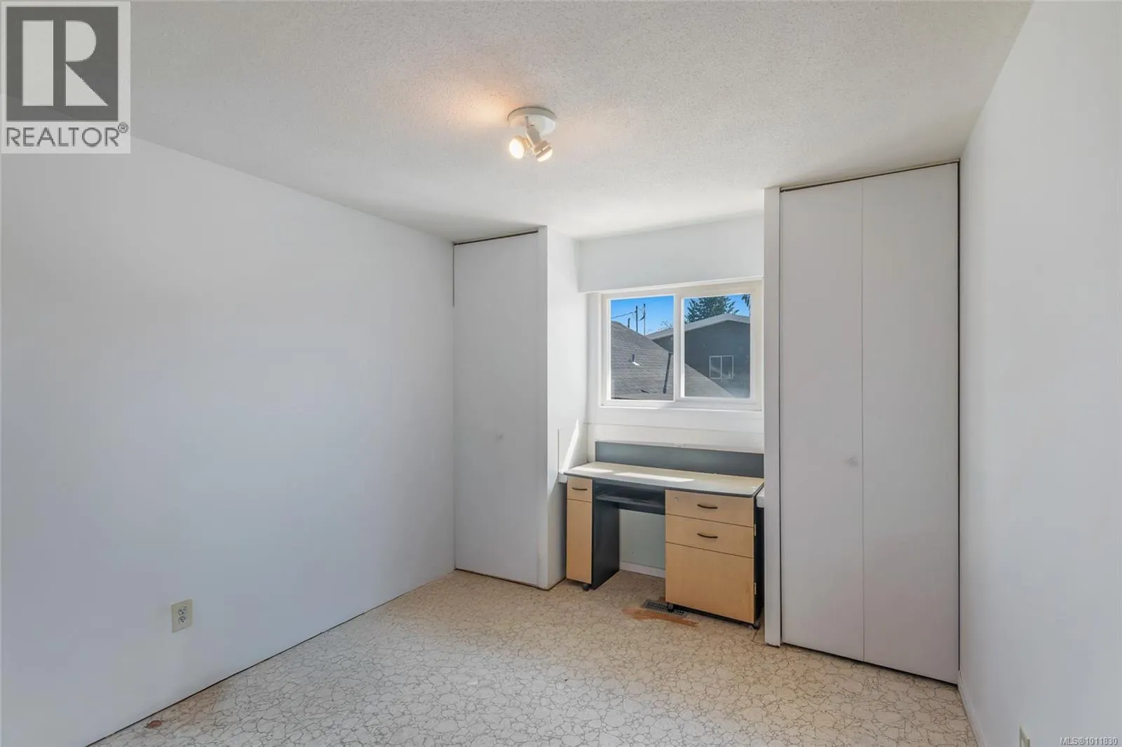 4864 David St