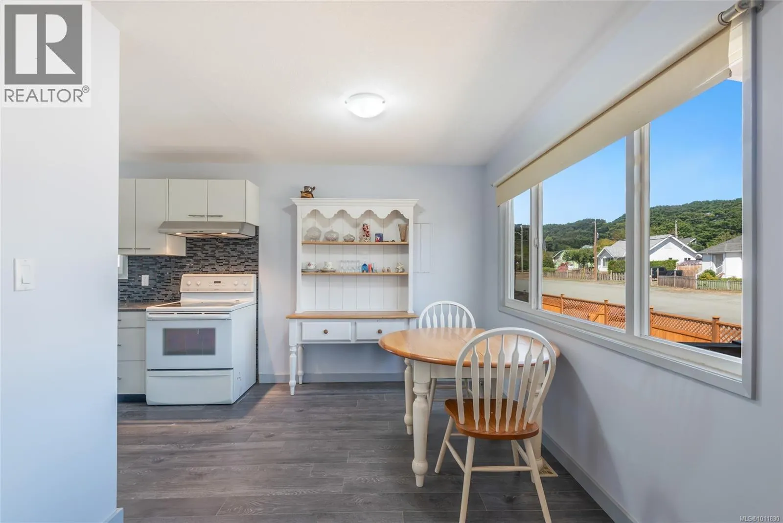 4864 David St