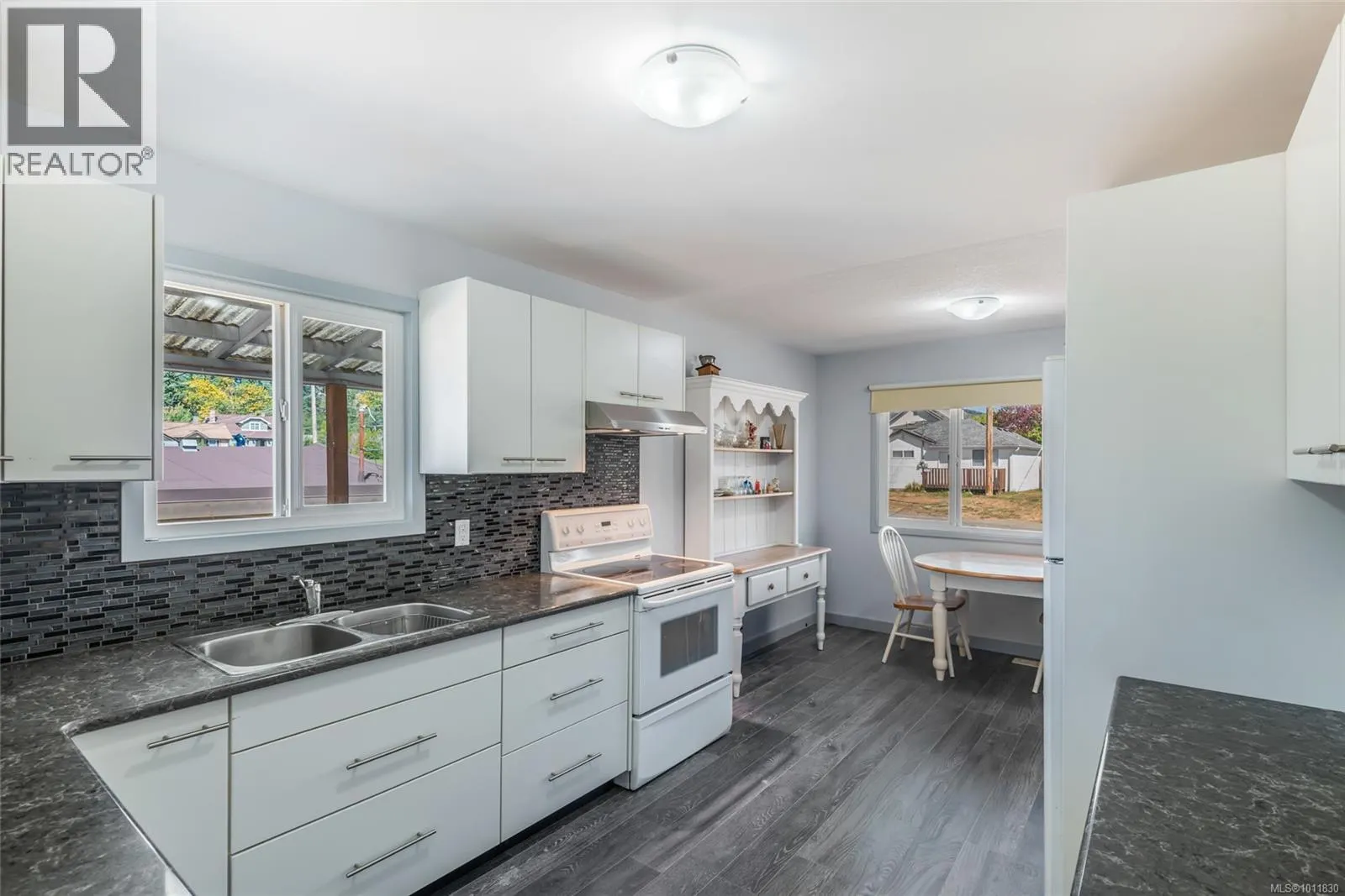 4864 David St