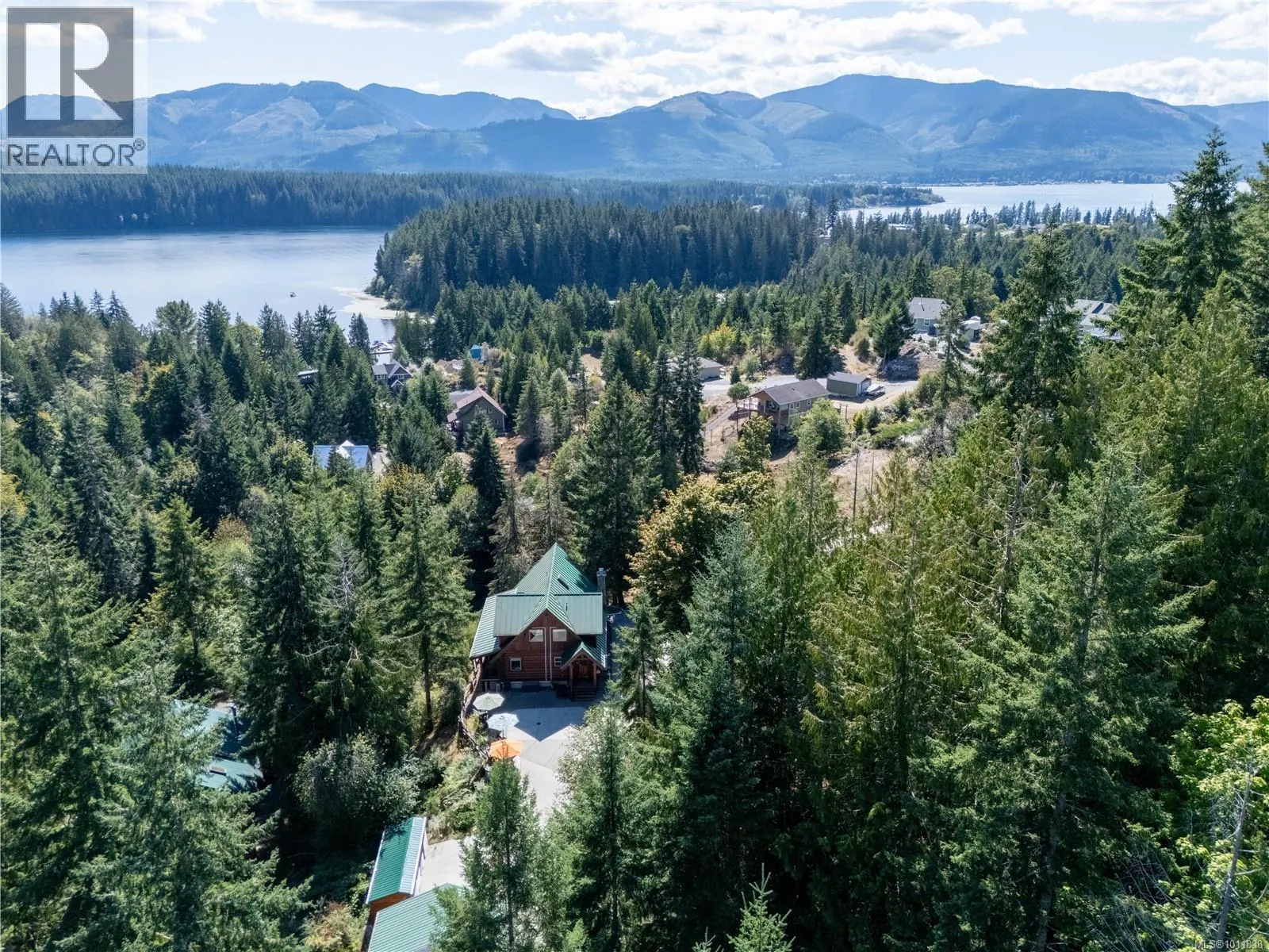 9215 Kestrel Dr