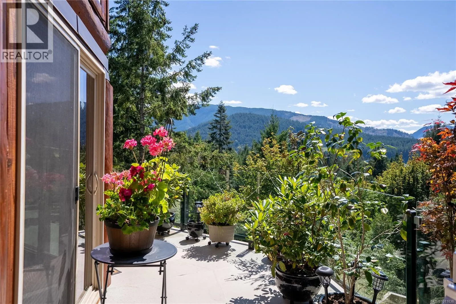 9215 Kestrel Dr
