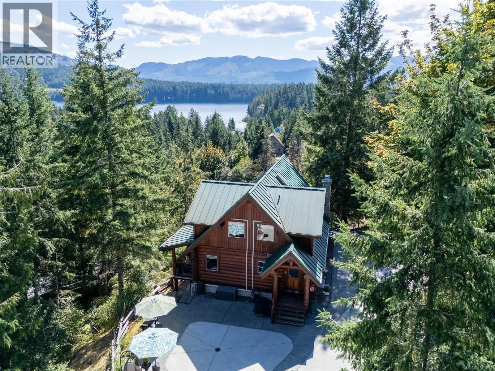9215 Kestrel Dr