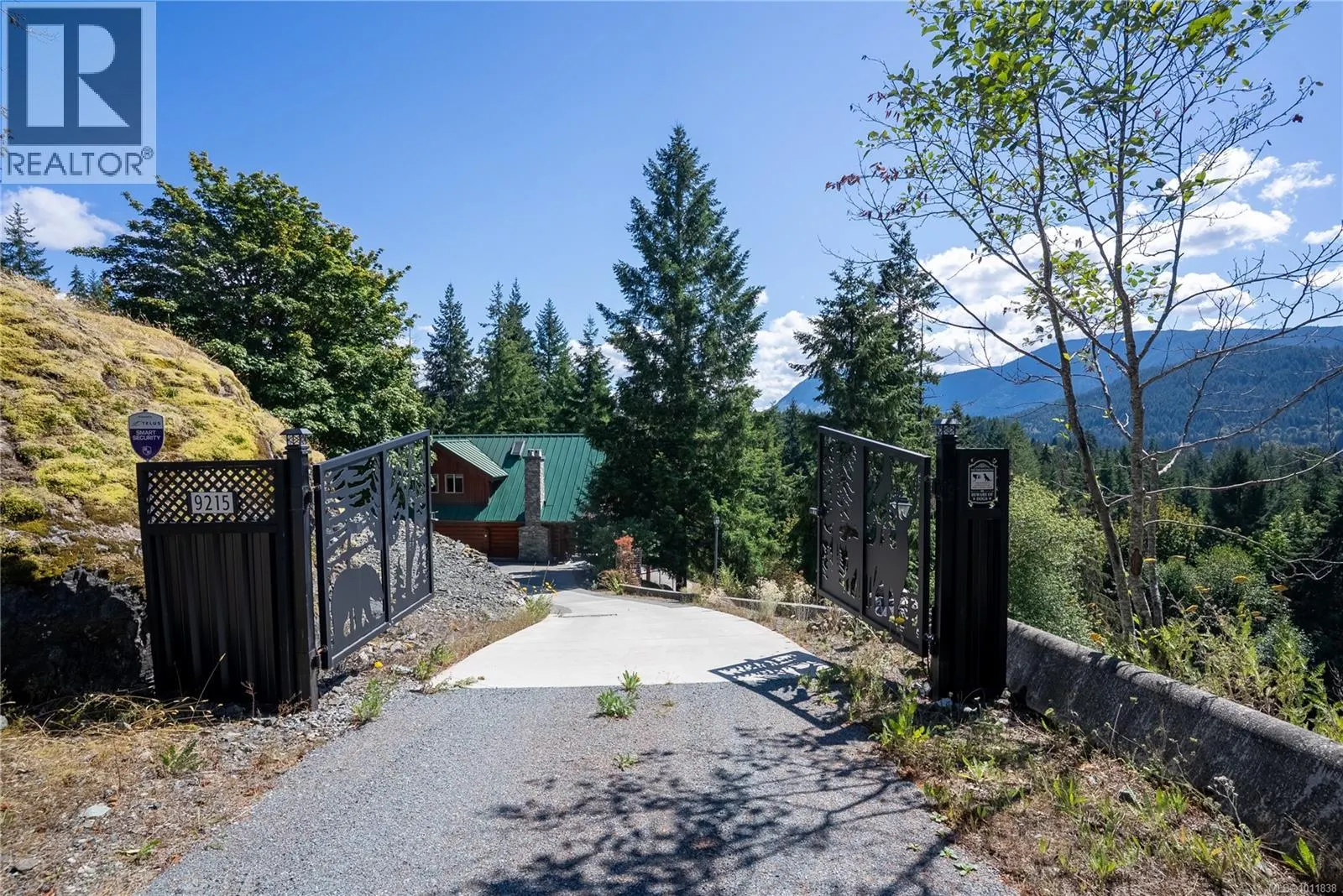 9215 Kestrel Dr