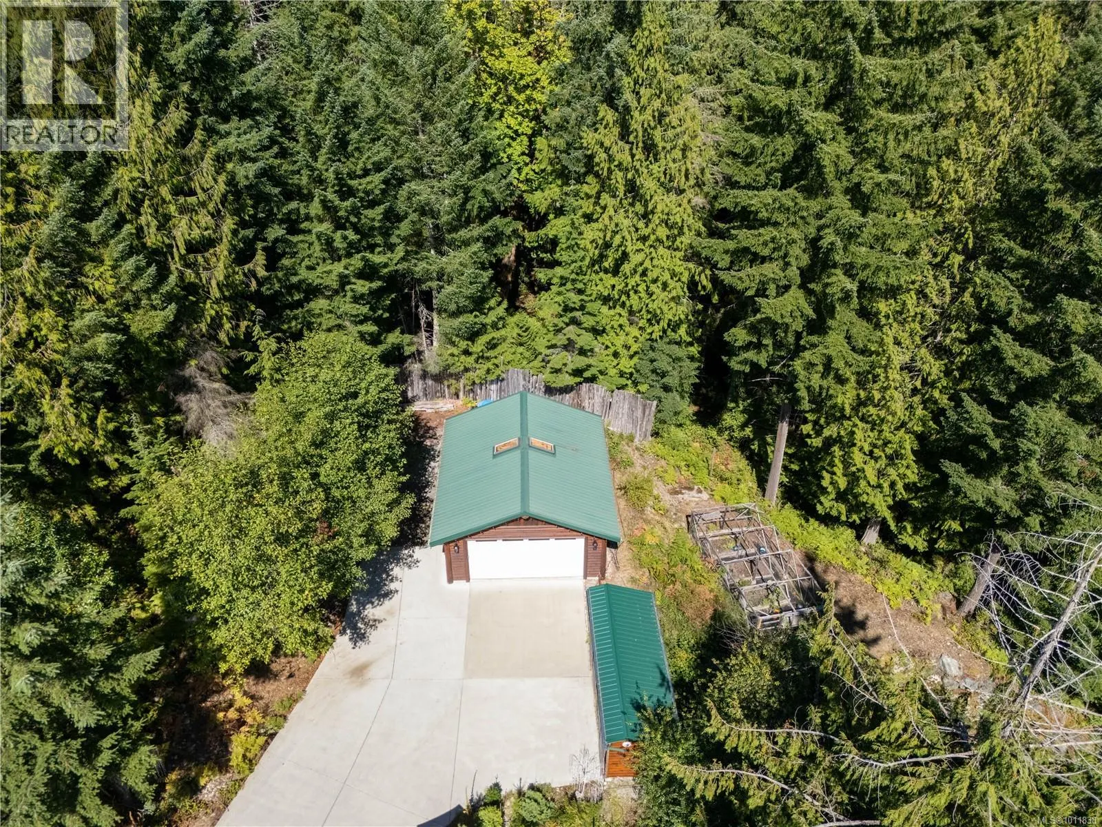 9215 Kestrel Dr