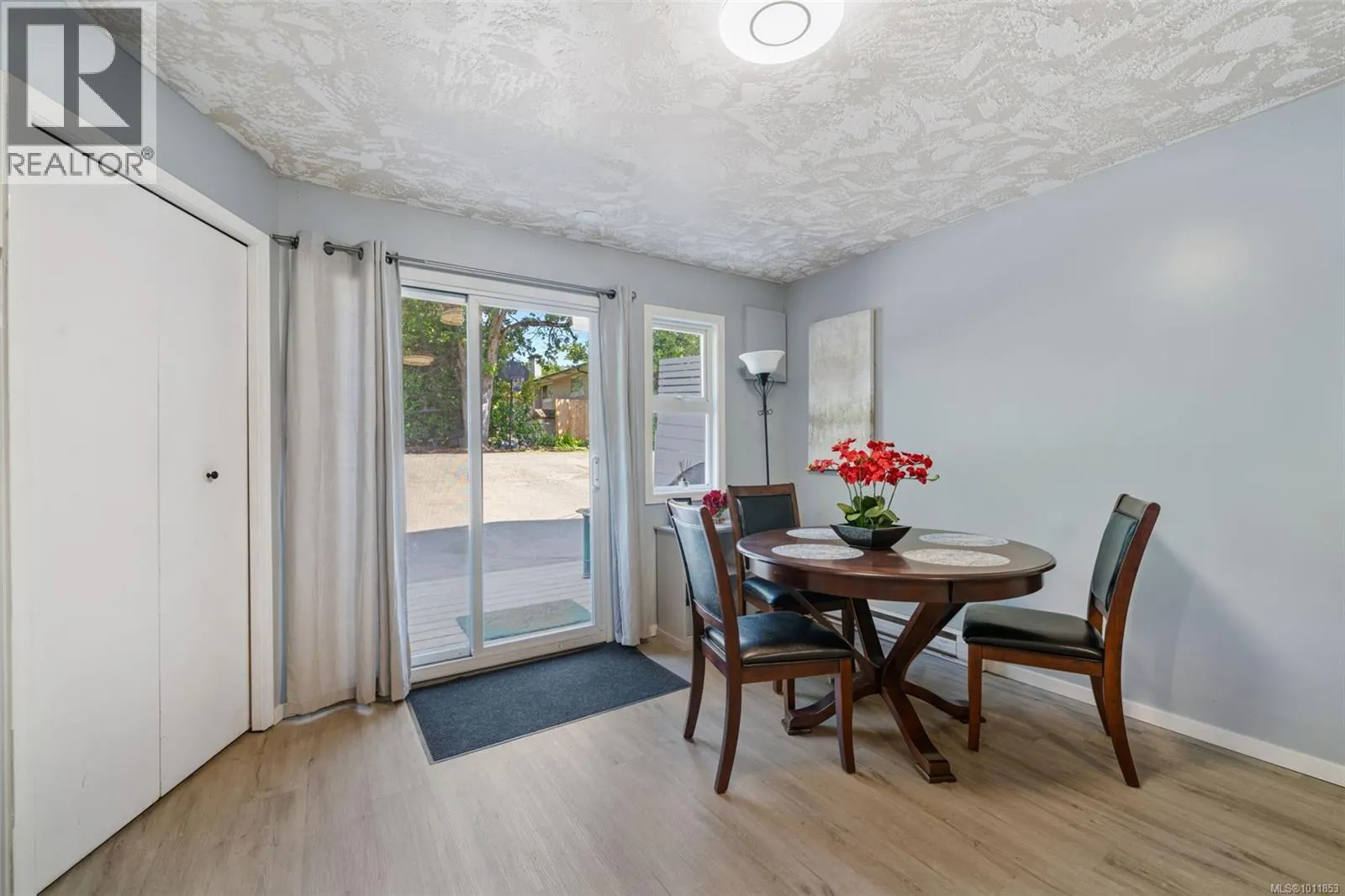 999 Furber Rd