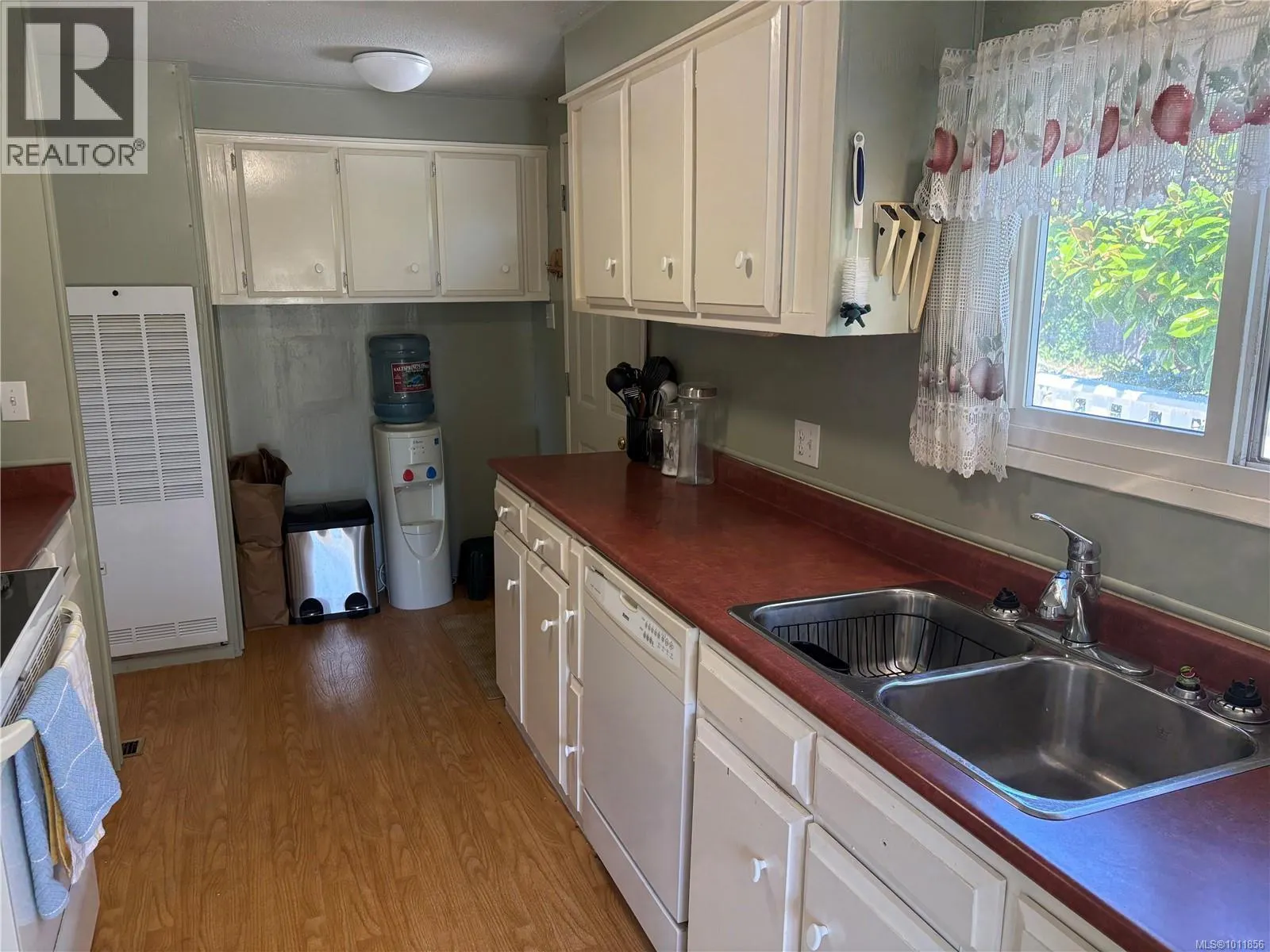 1 135 Brinkworthy Rd