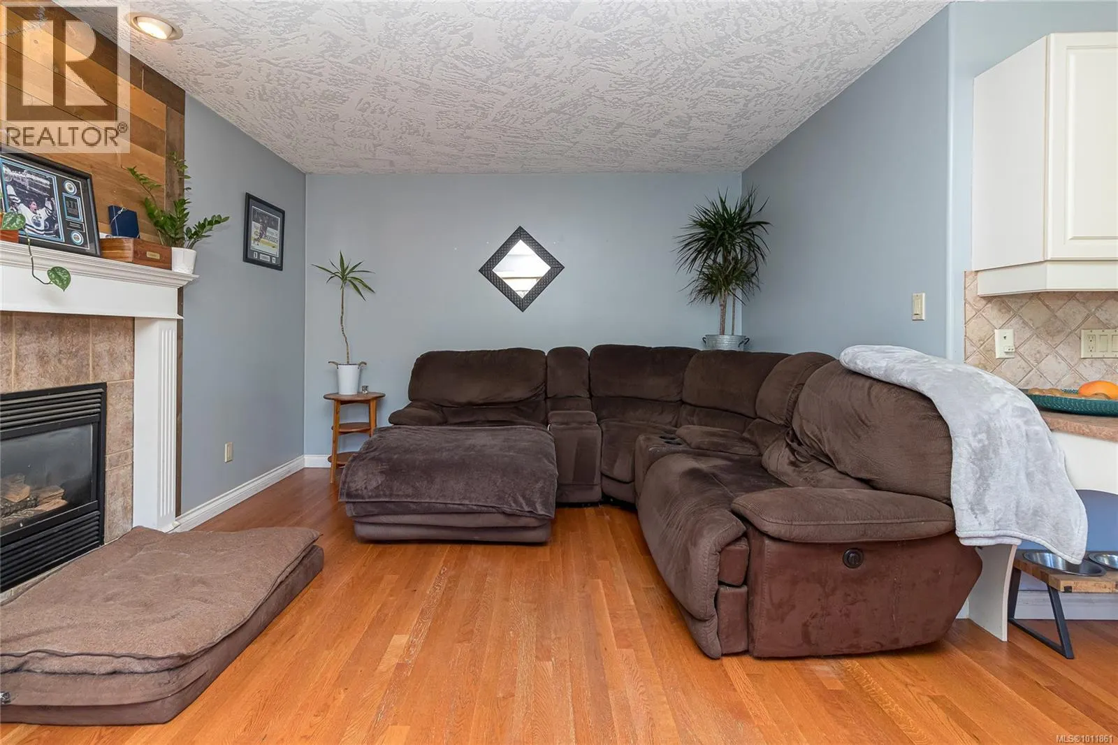 4875 Ambience Pl