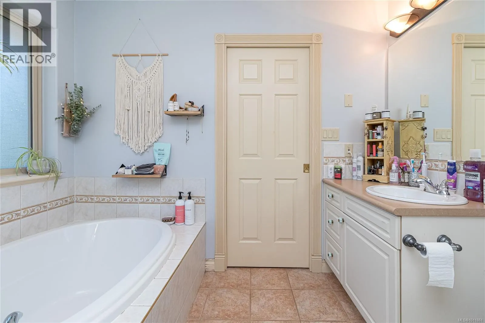 4875 Ambience Pl