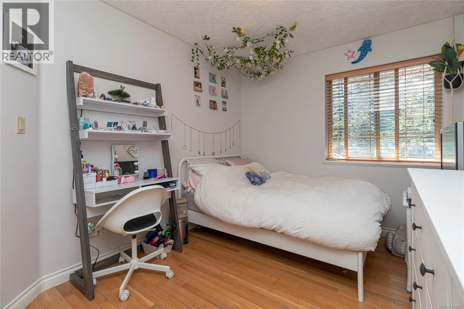 4875 Ambience Pl