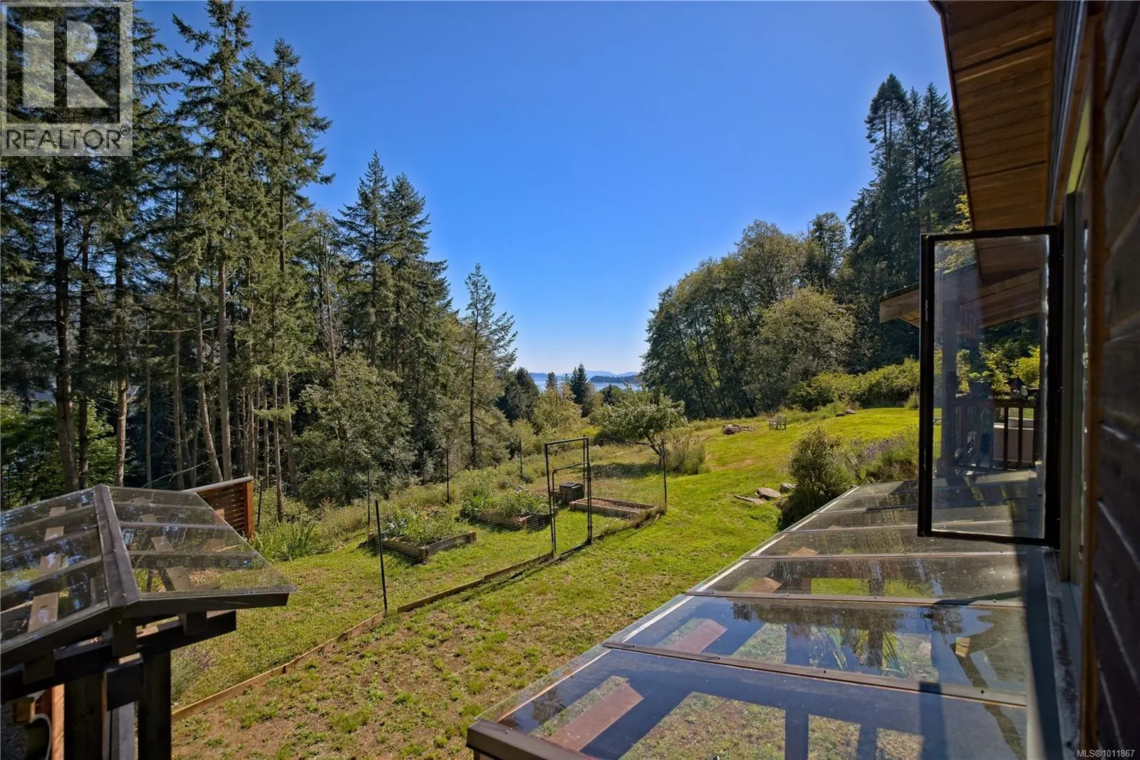 494 Isabella Point Rd