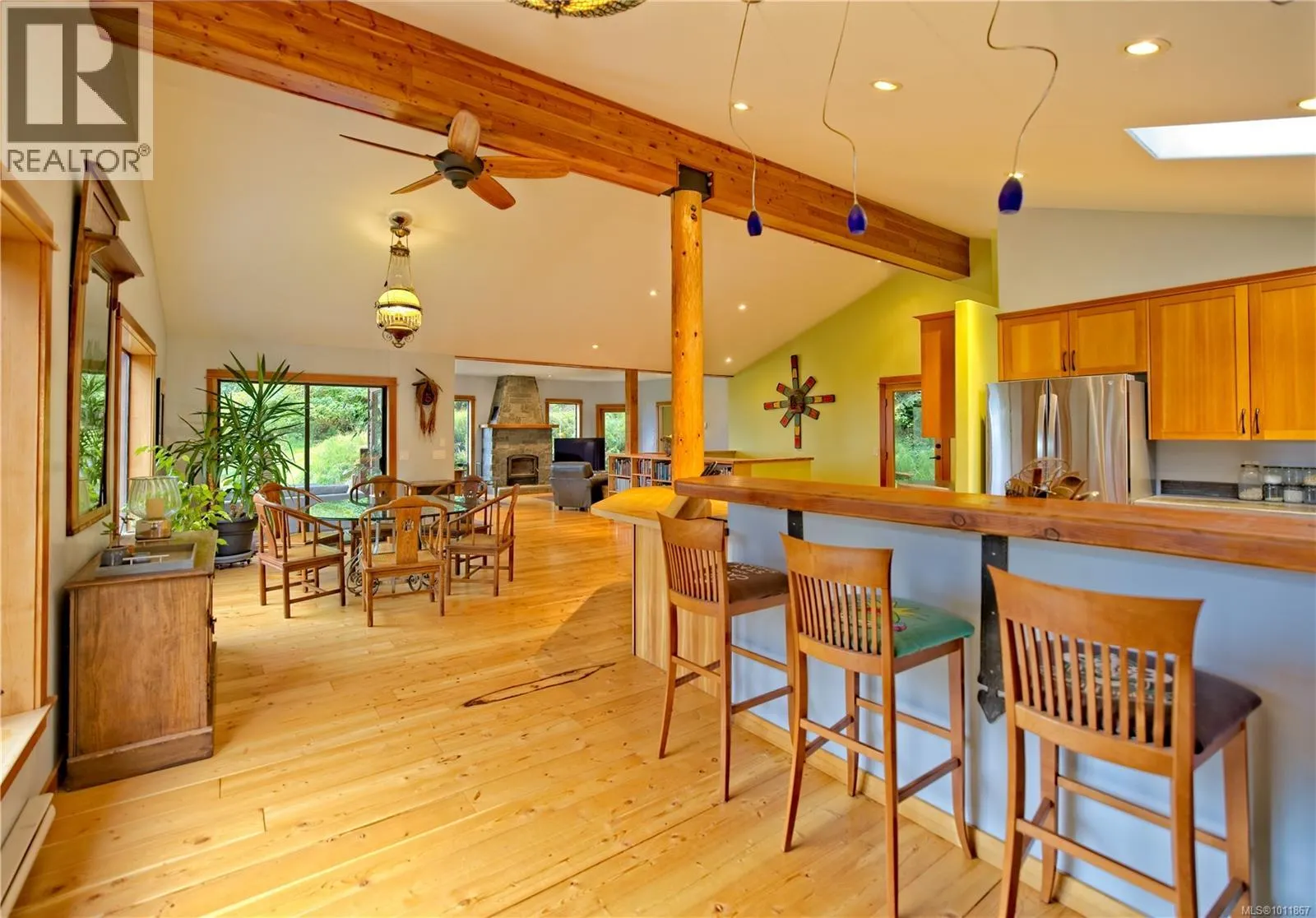 494 Isabella Point Rd
