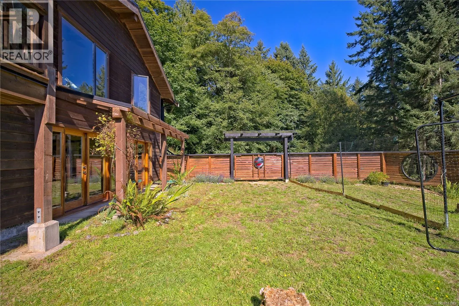 494 Isabella Point Rd